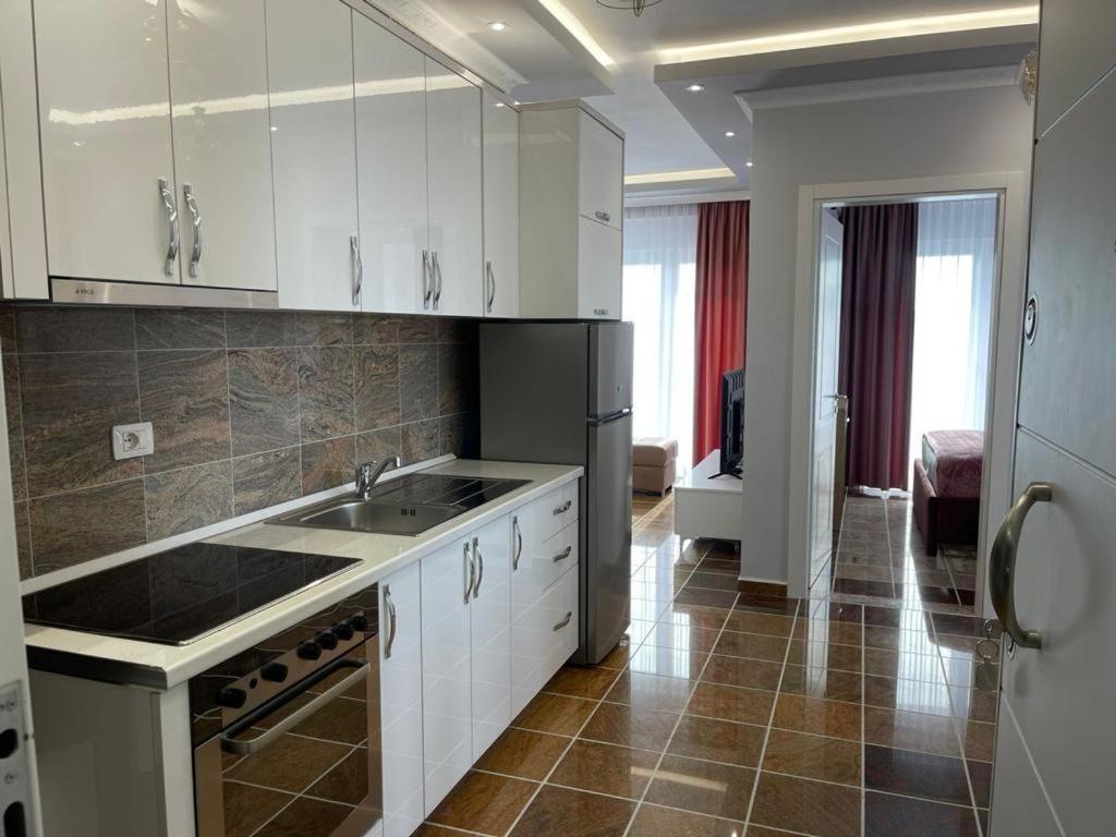 Modern Apartment by the Beach Fishta Q5 23