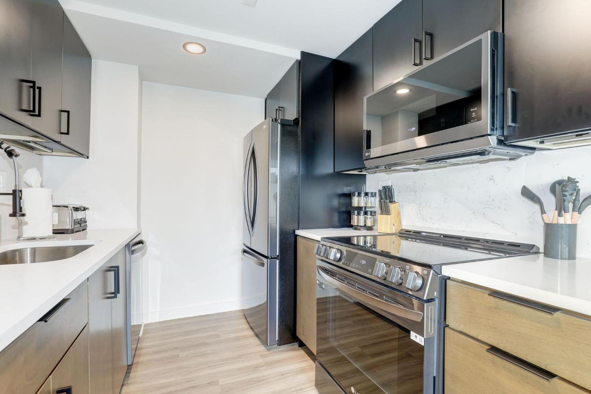 2BR Comfort Apartment in Prime Location