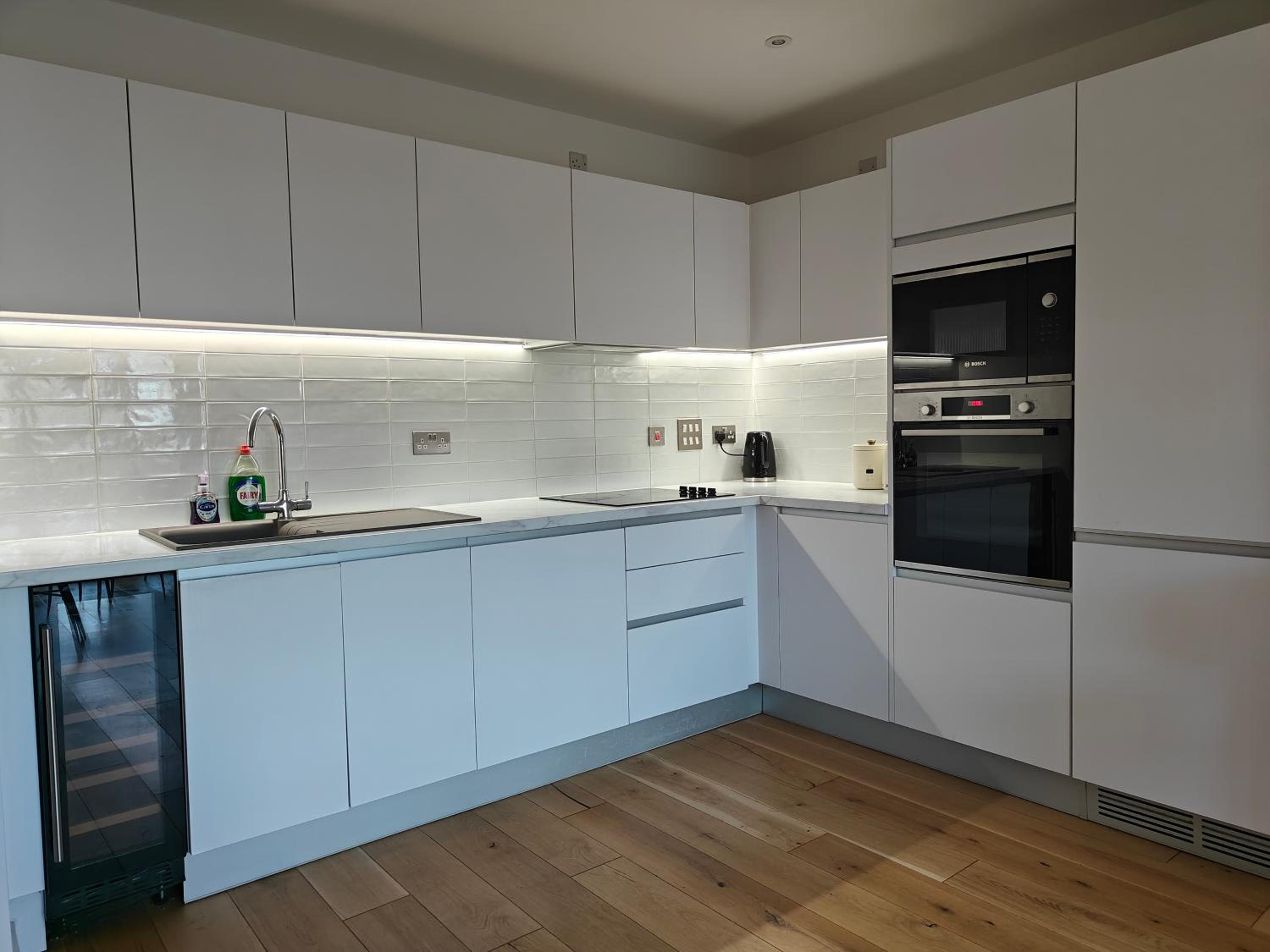 Birmingham City Center - 3 Bed Apartment view 3
