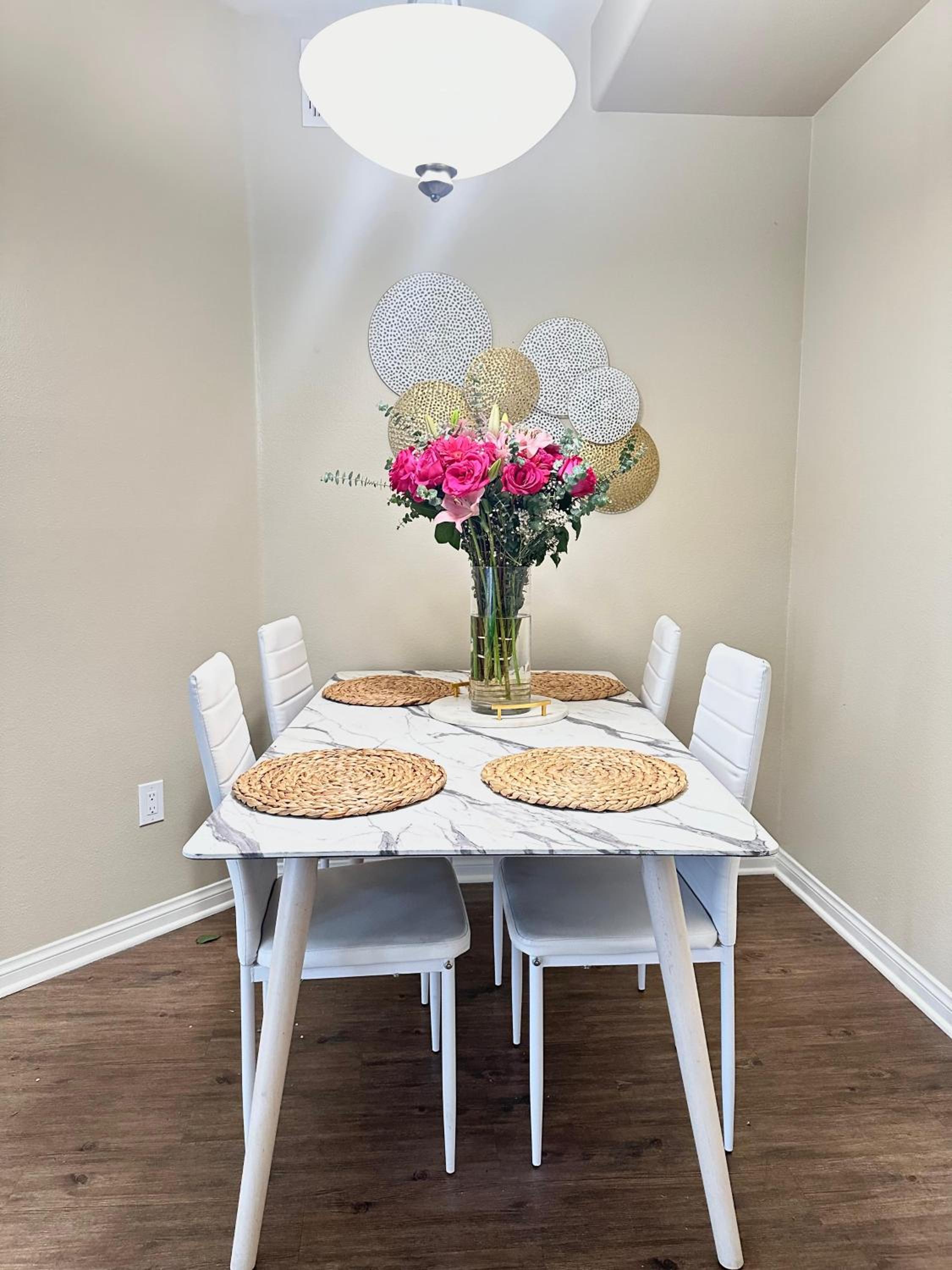 Marina Del Rey Apartment Luxury pool, gym, parking, BBQ