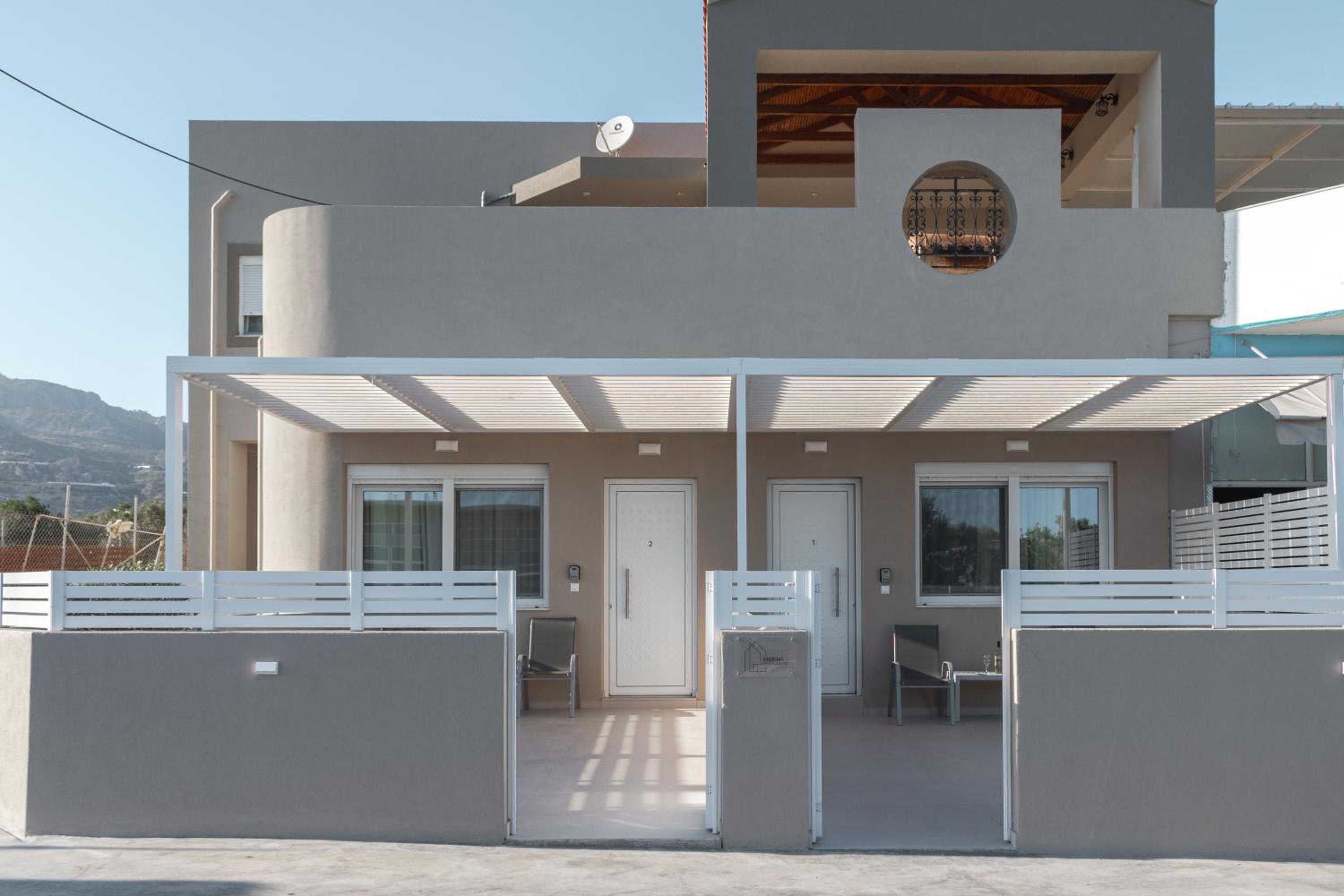 Harmony Luxury Apartment