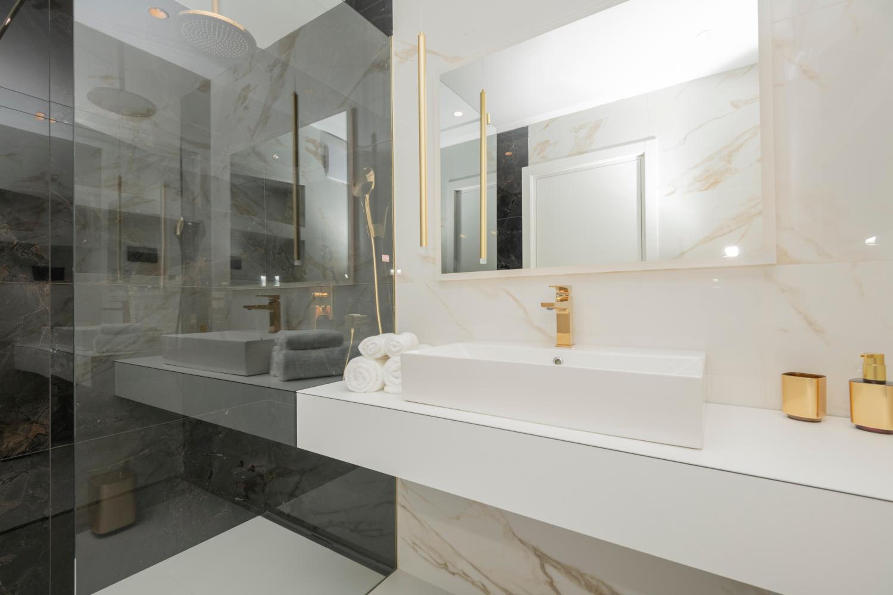 Luxury Villa Hedonia