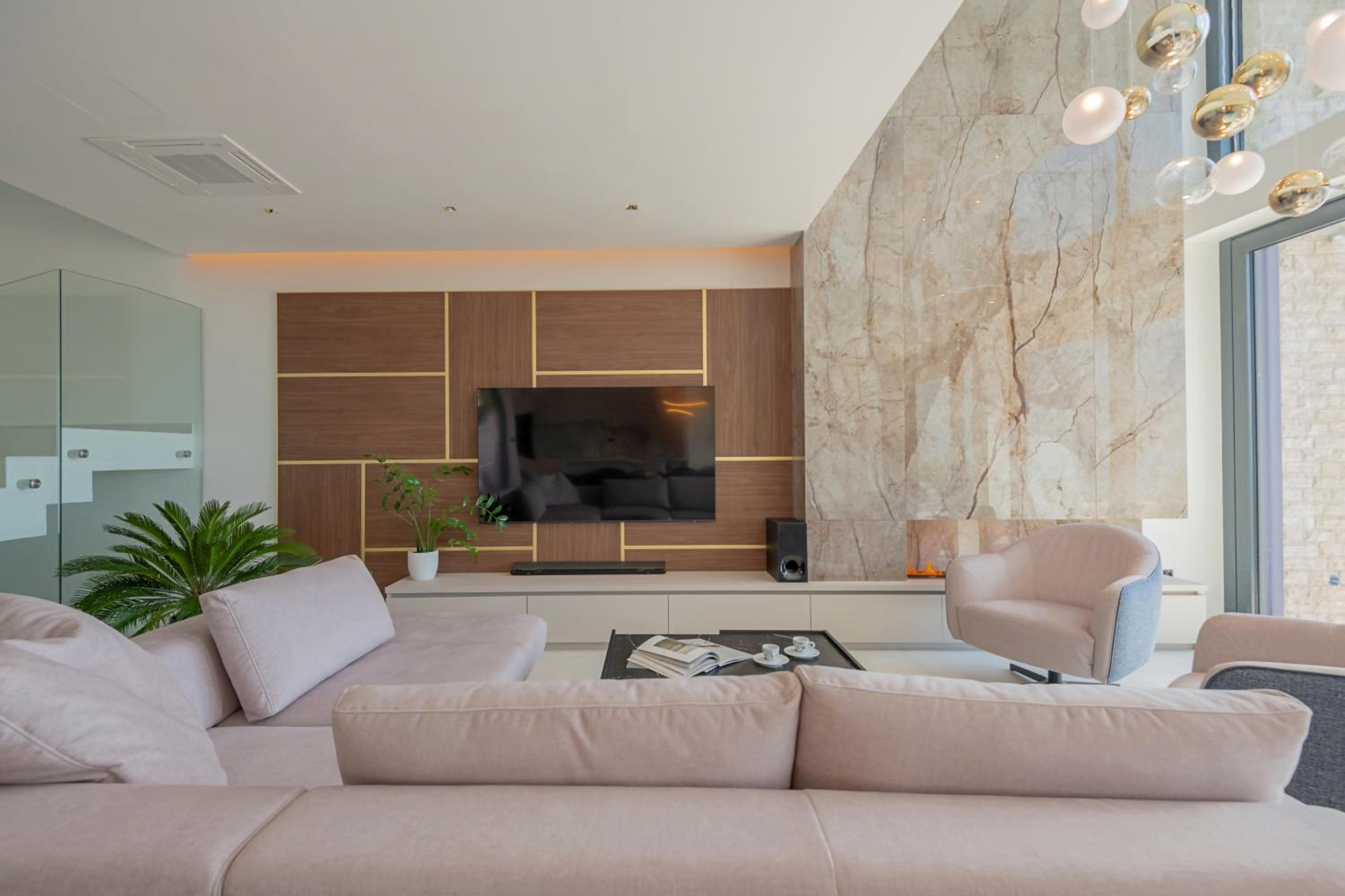 Luxury Villa Hedonia