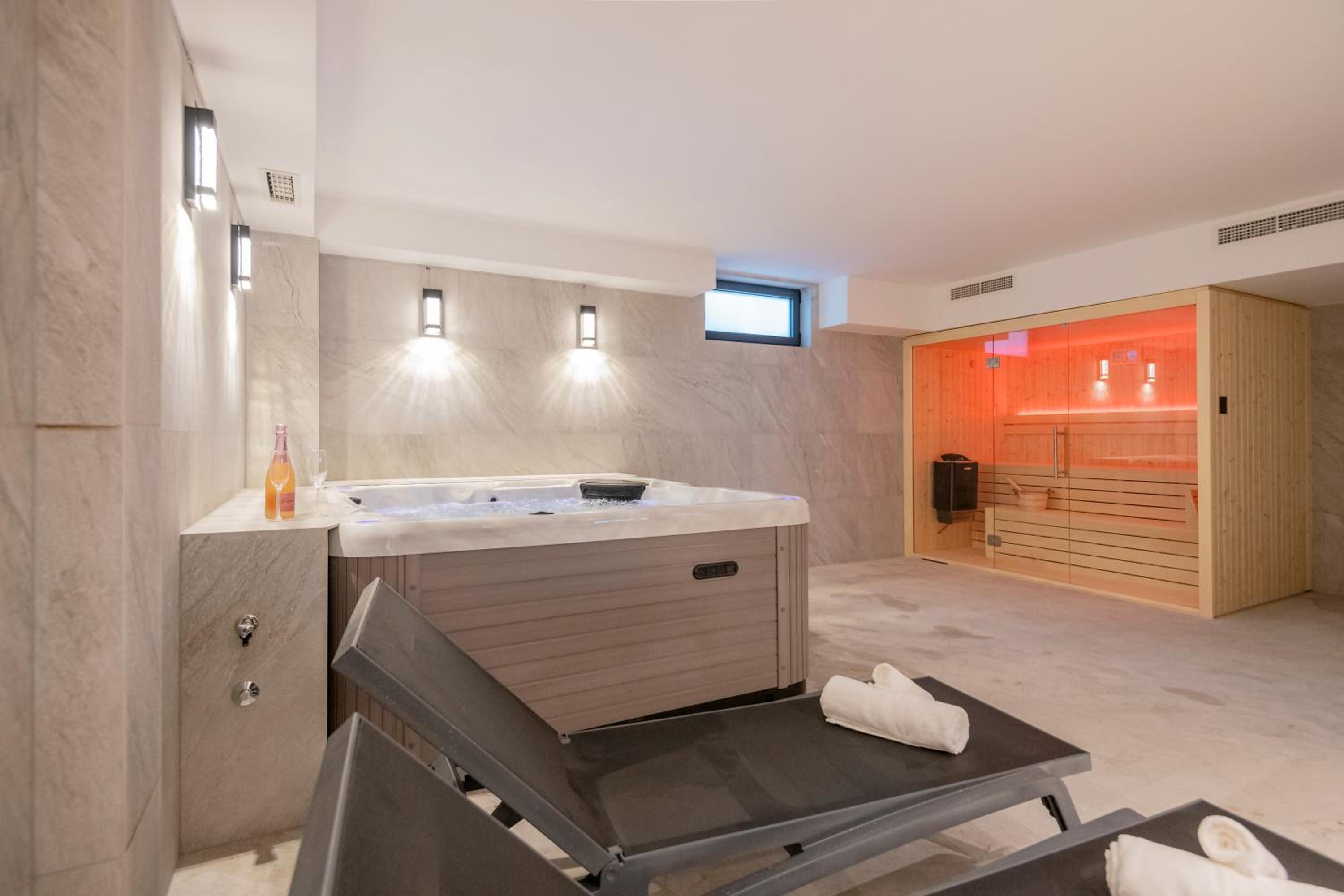 Luxury Villa Hedonia