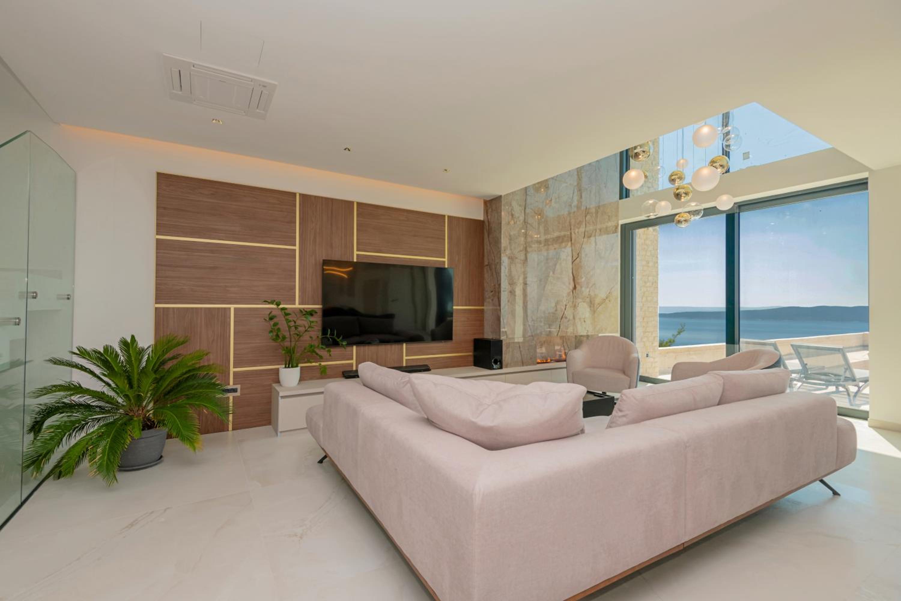 Luxury Villa Hedonia
