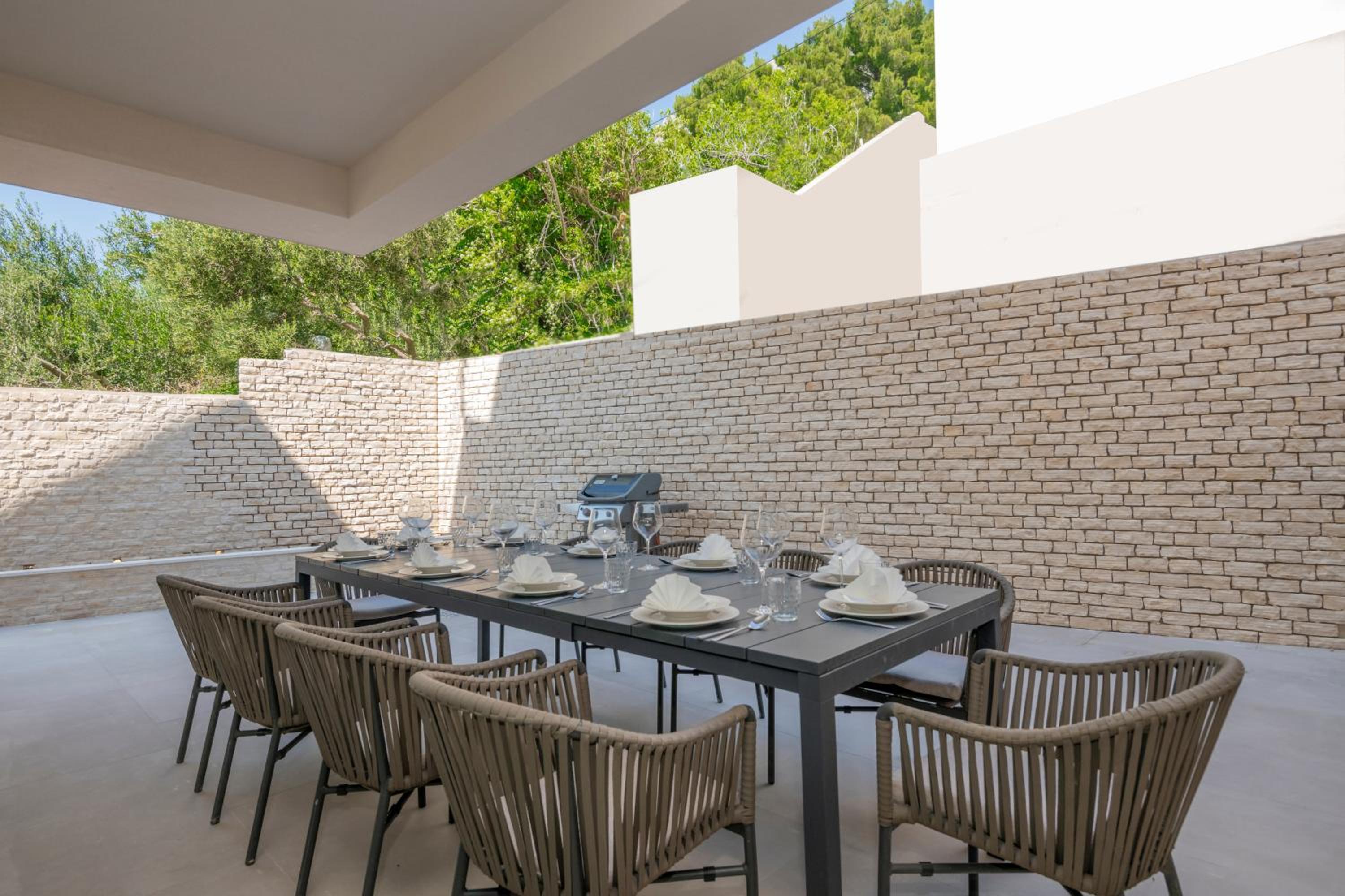 Luxury Villa Hedonia