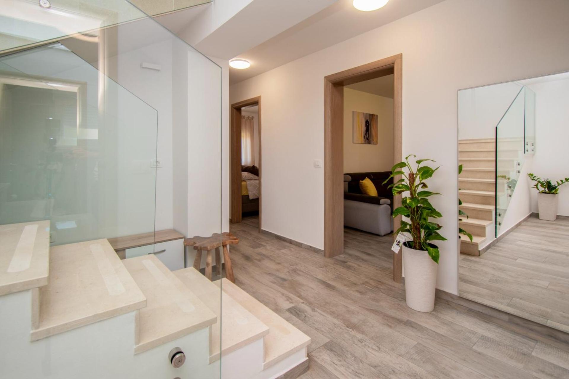 Ferienhaus Ivana mit Jacuzzi in Pula,Istrien - by Istrabook