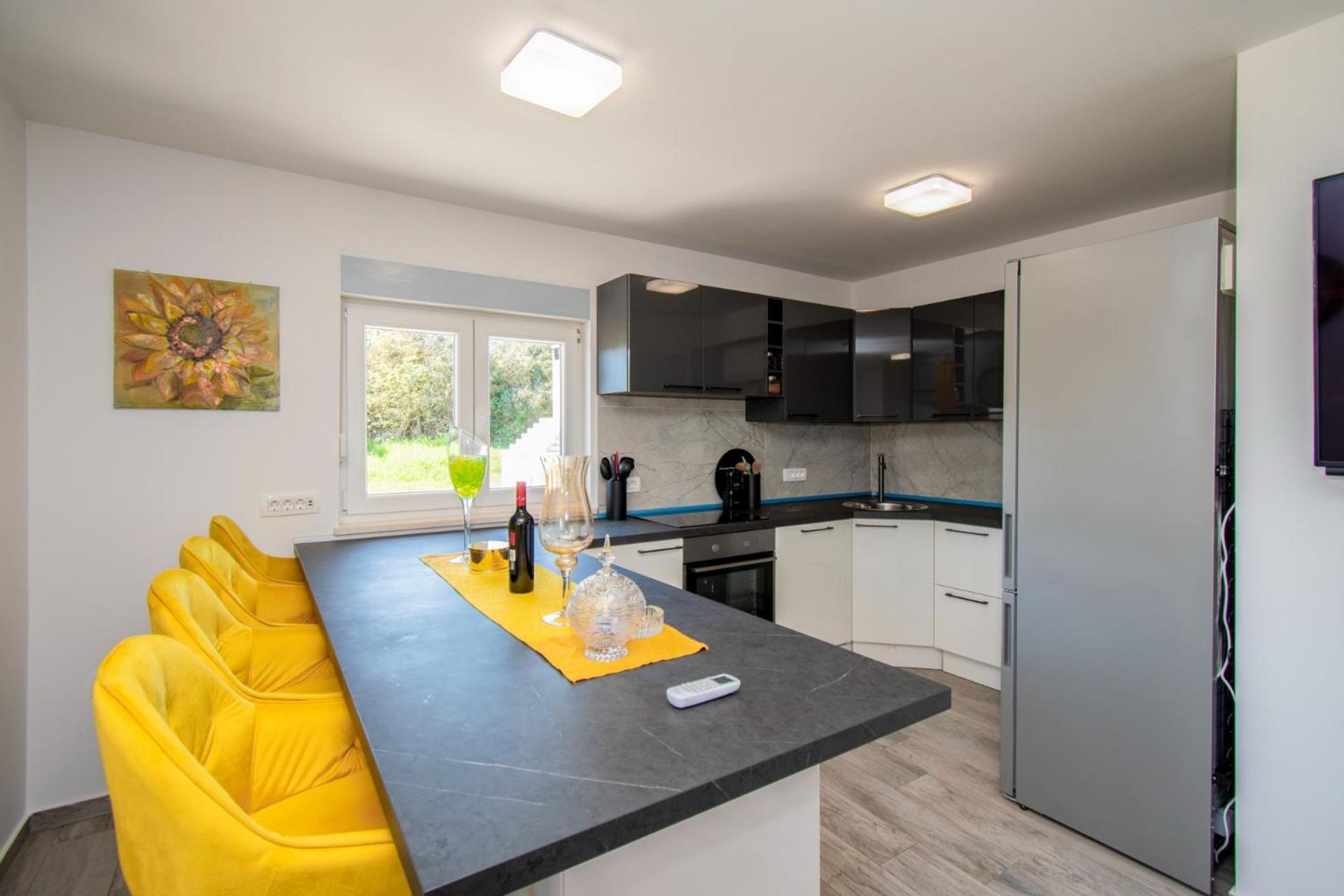 Ferienhaus Ivana mit Jacuzzi in Pula,Istrien - by Istrabook