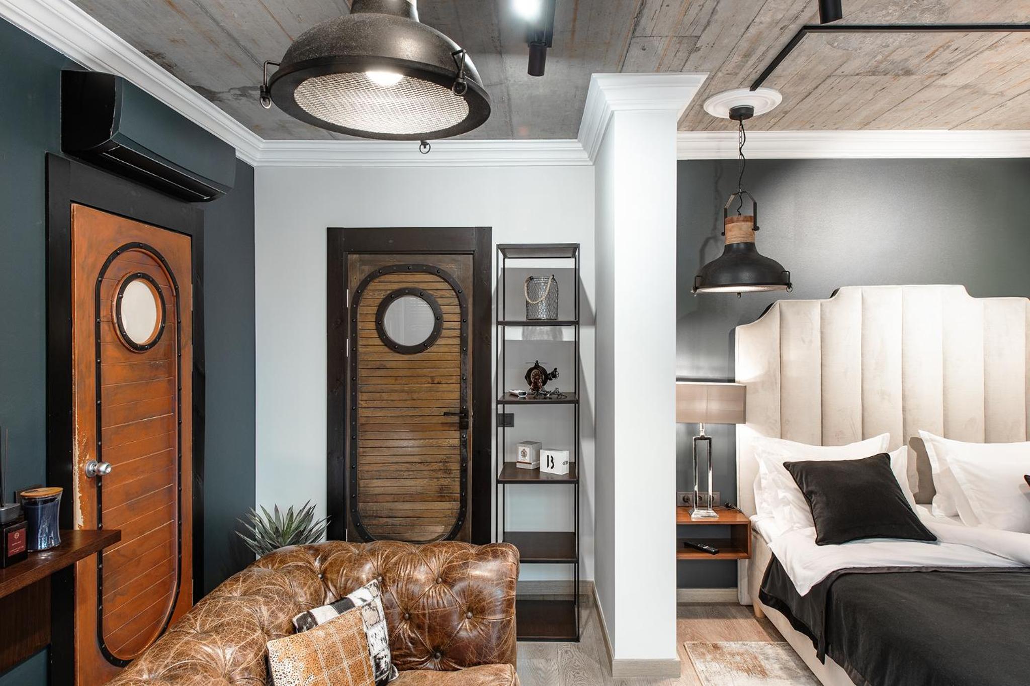Barber Apartment