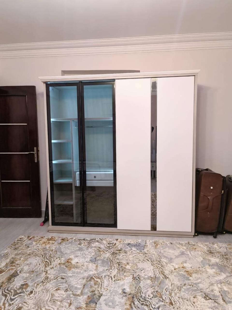 Luxury Apartment Great location!
