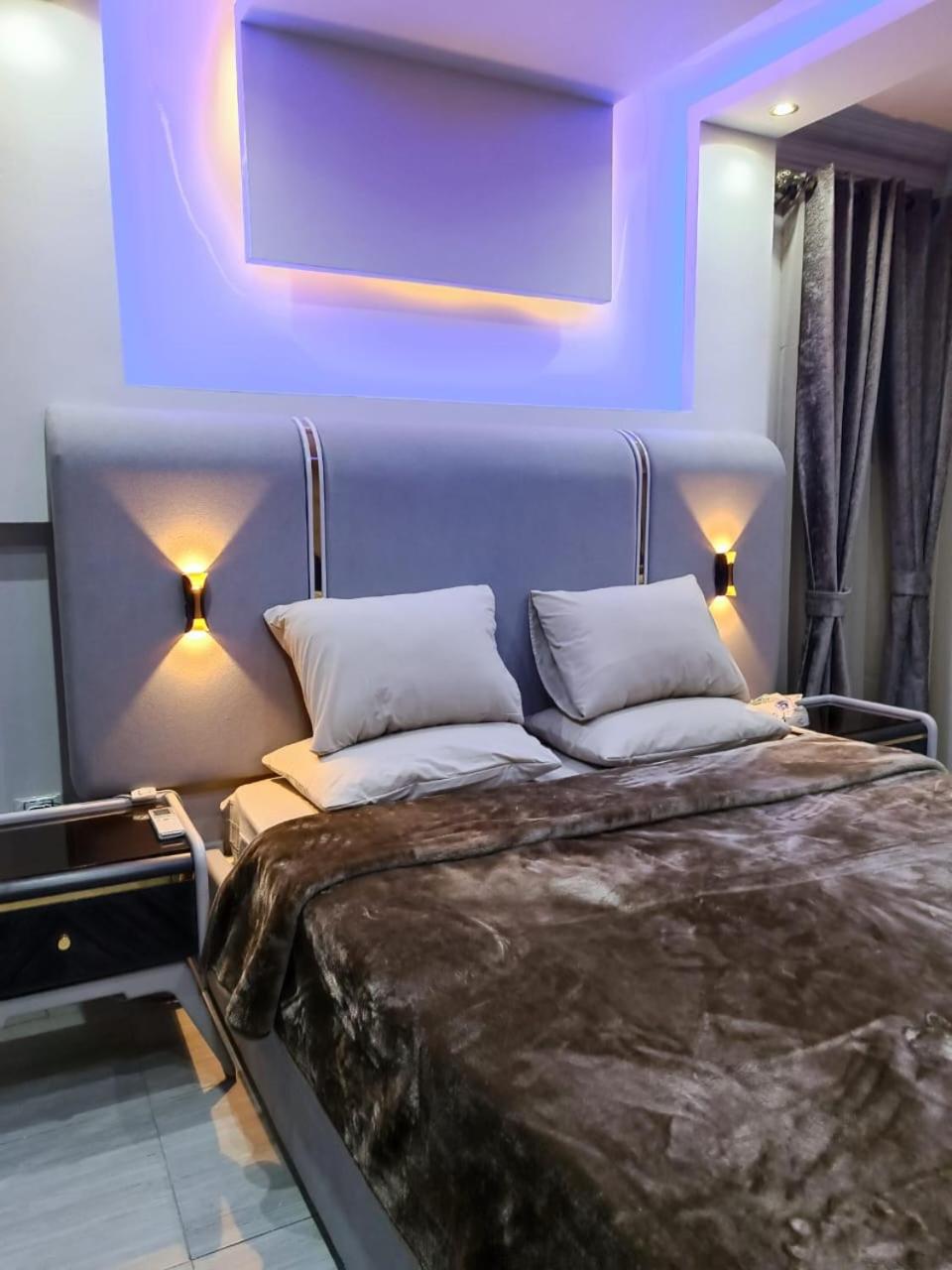Luxury Apartment Great location!