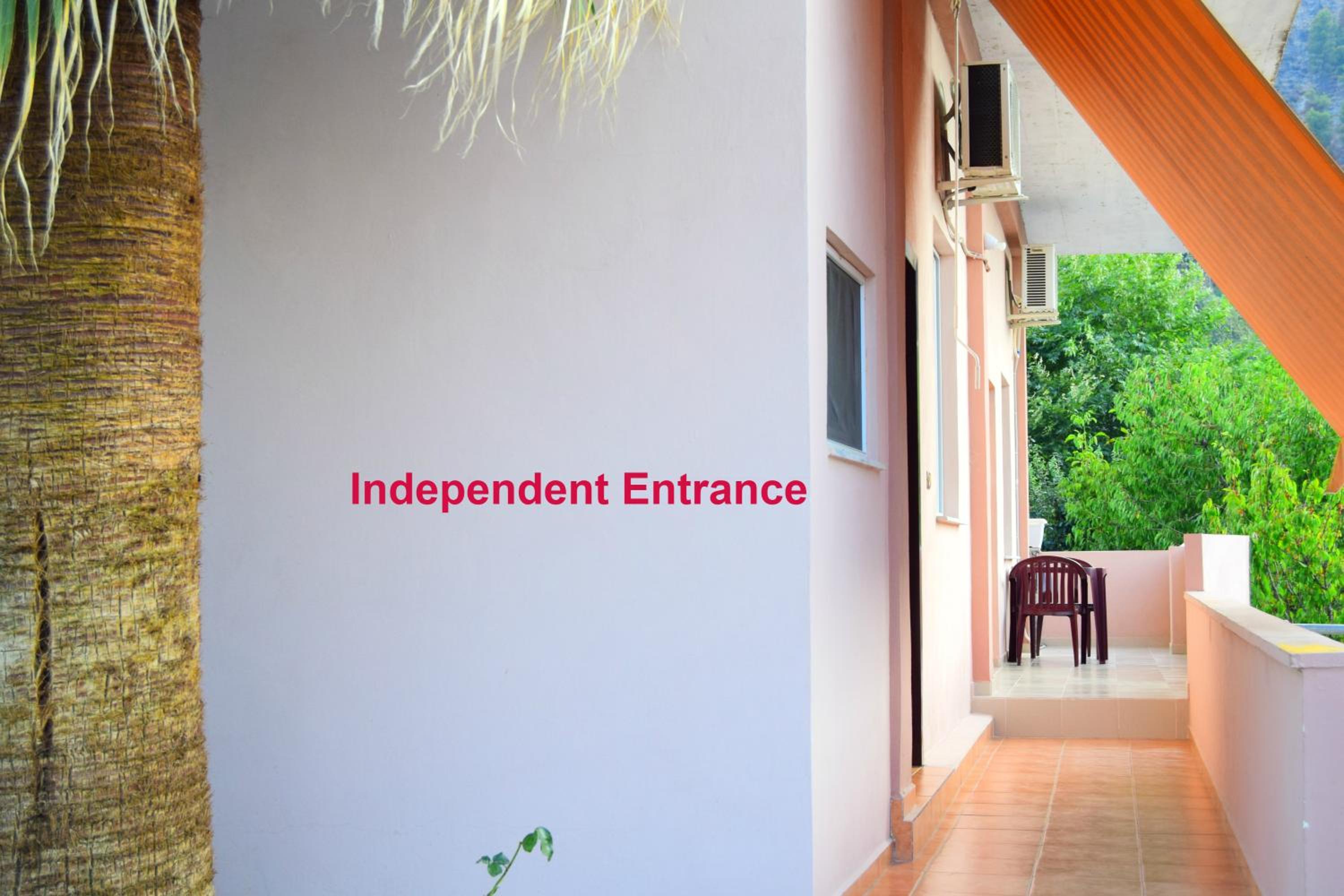 VILA LILI Guest House - Berat