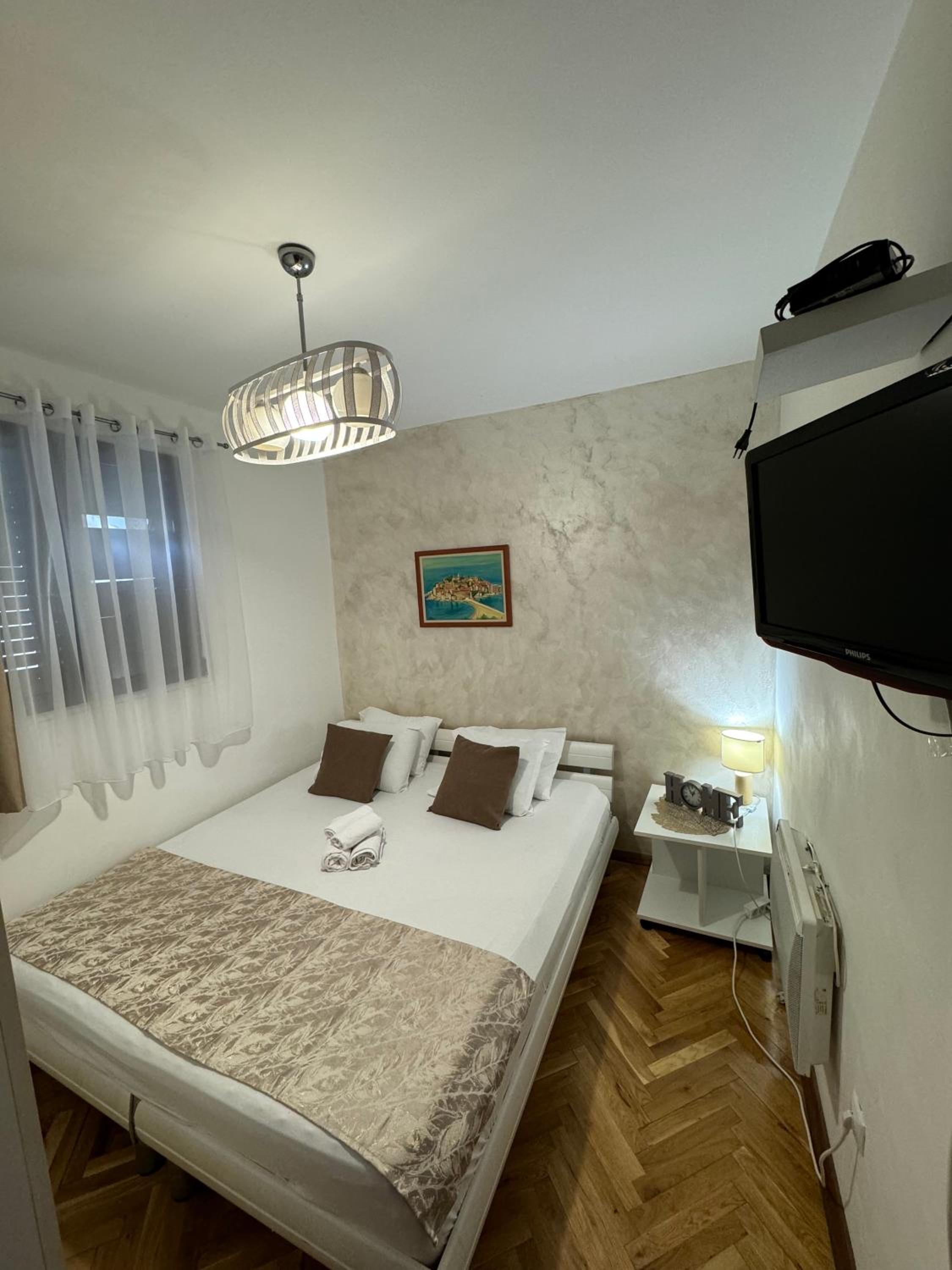 CASA APARTMENTS, two-bedroom apartment view 5