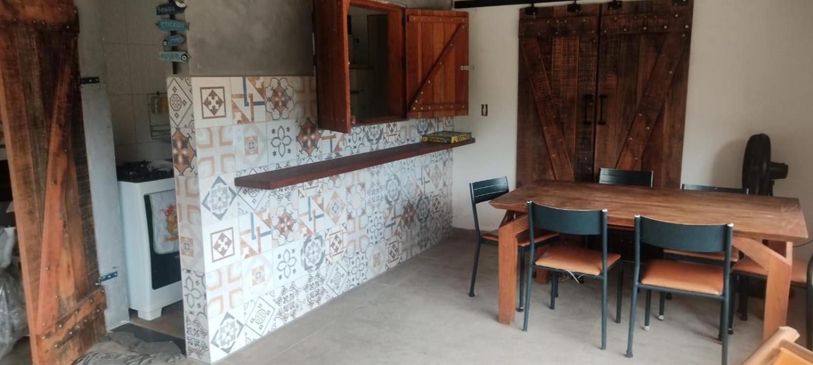 Casa com Jacuzzy aquecida e Piscina, próxima a praia ideal para famílias e casais