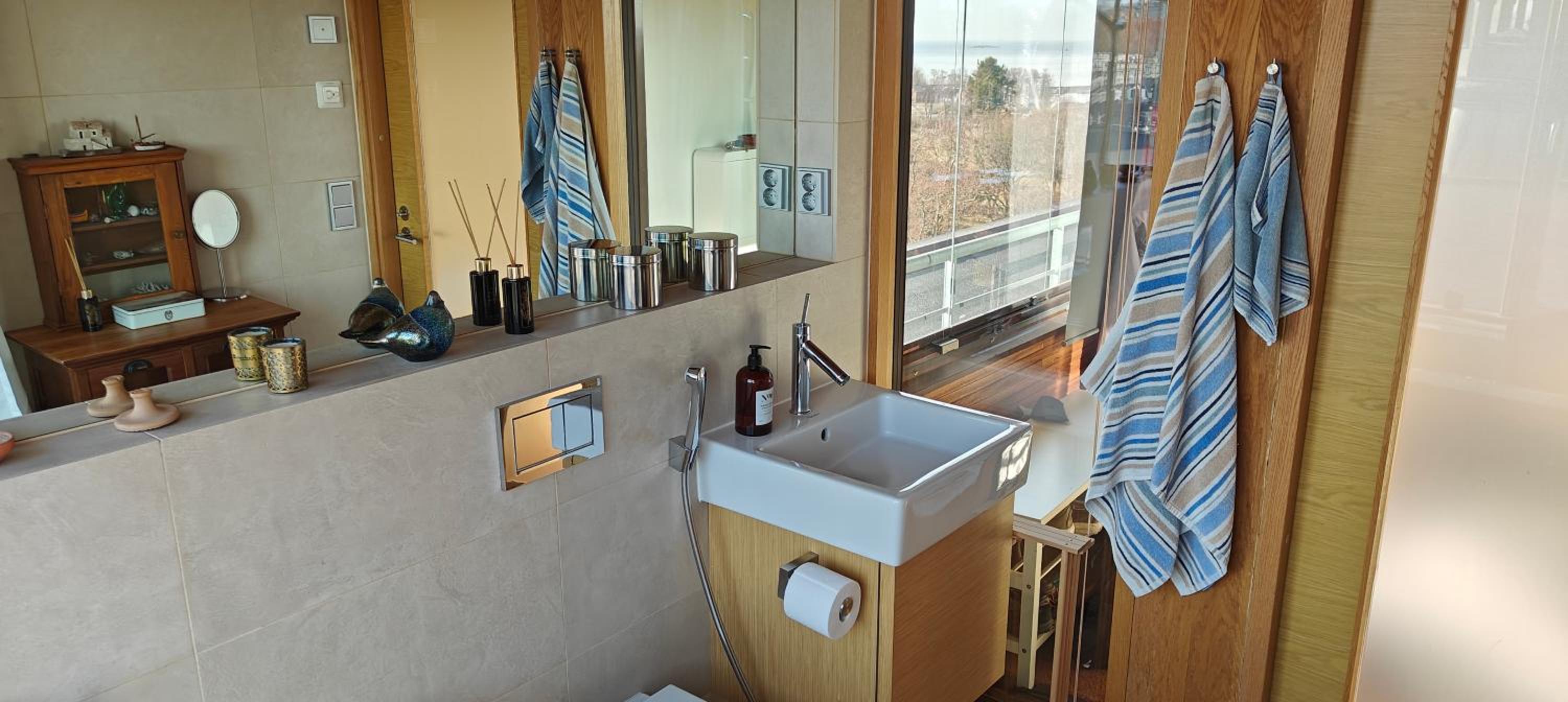 Unique rooftop studio with spectacular sea views