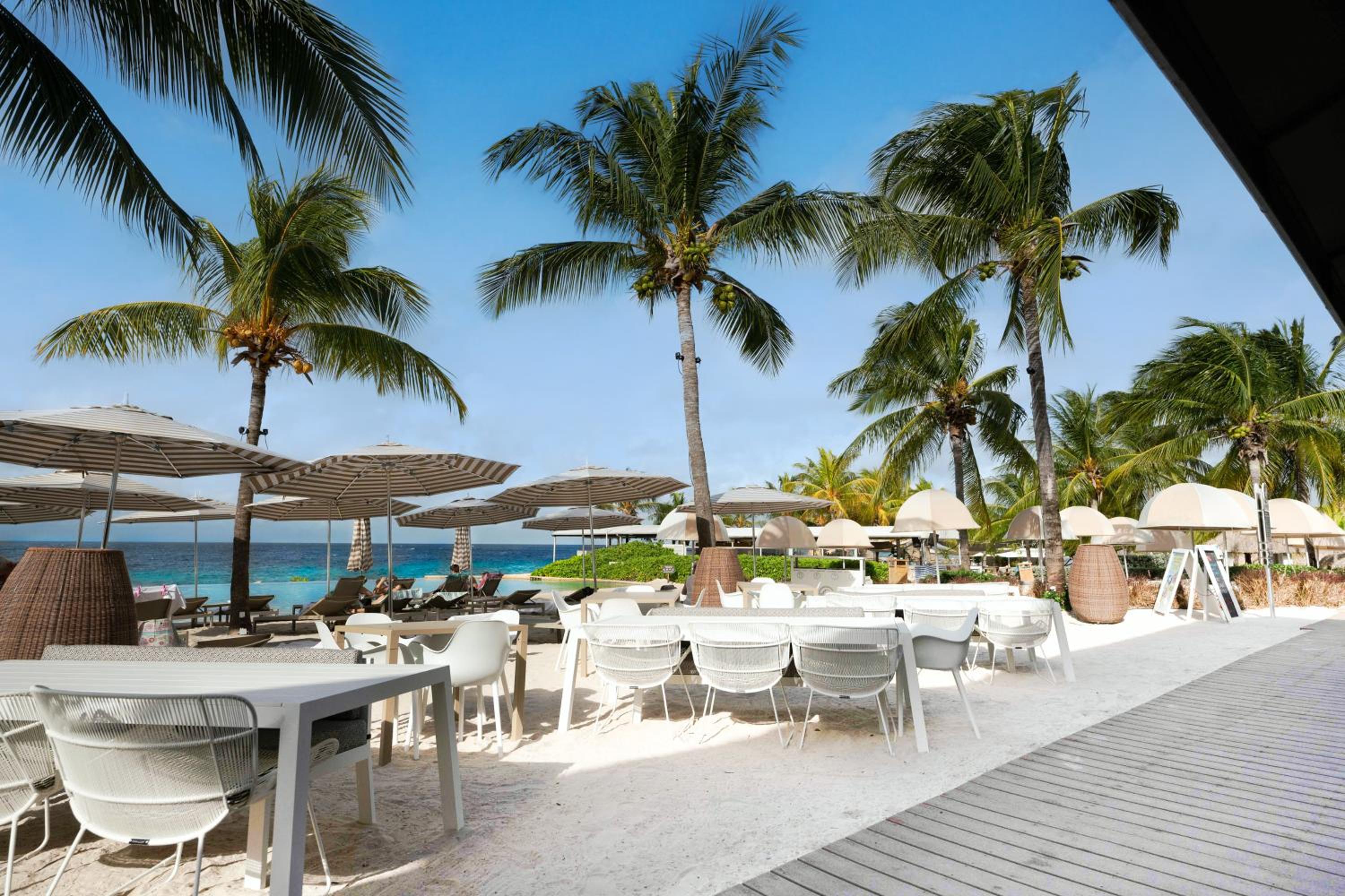 Papagayo Beach Hotel