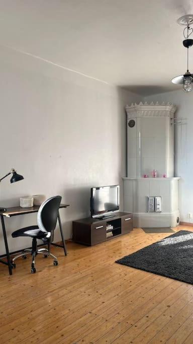 Vintage 1BR Apt in Kamppi with Perfect Location view 4
