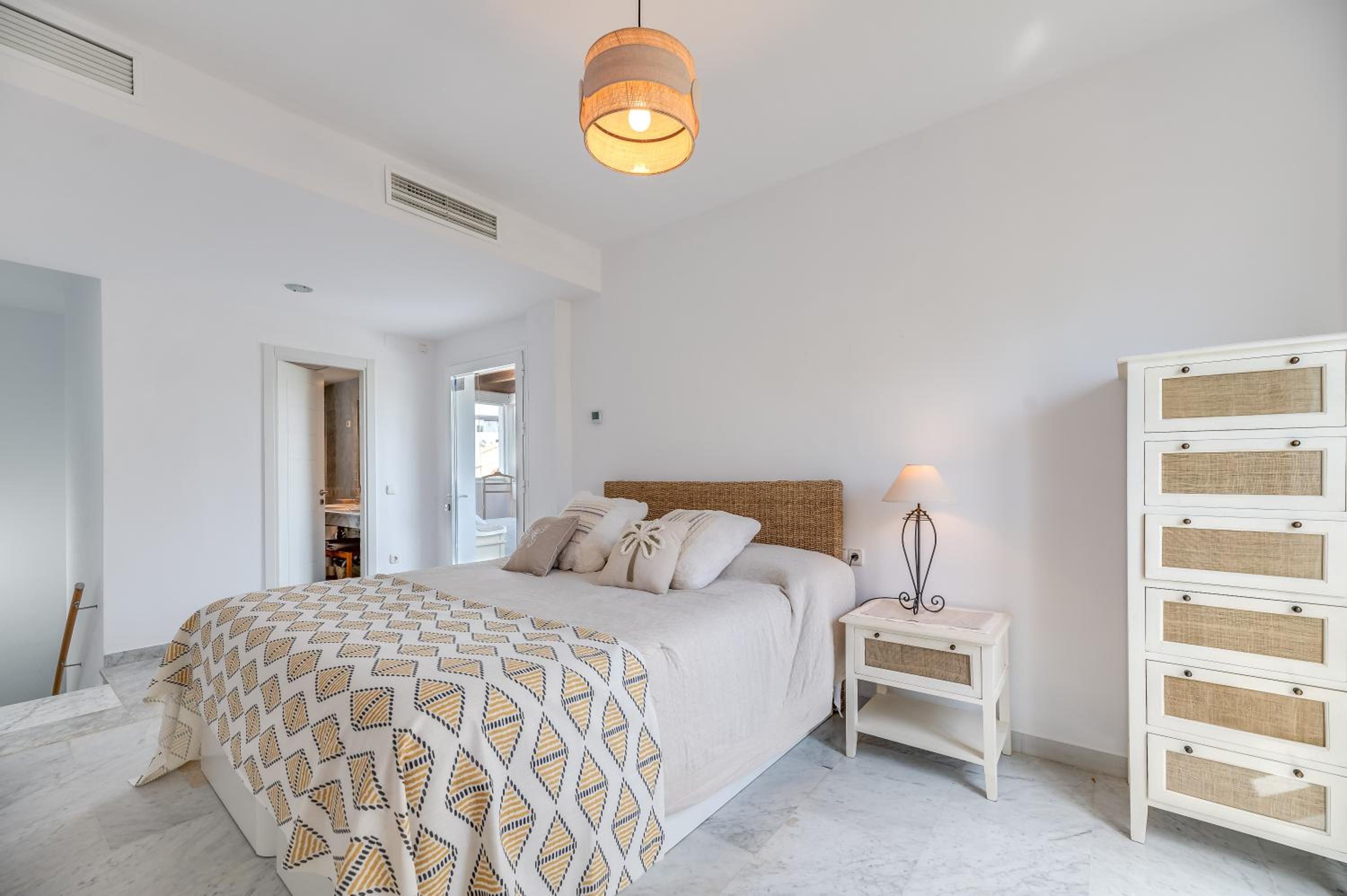 Marbella Villa Monteros