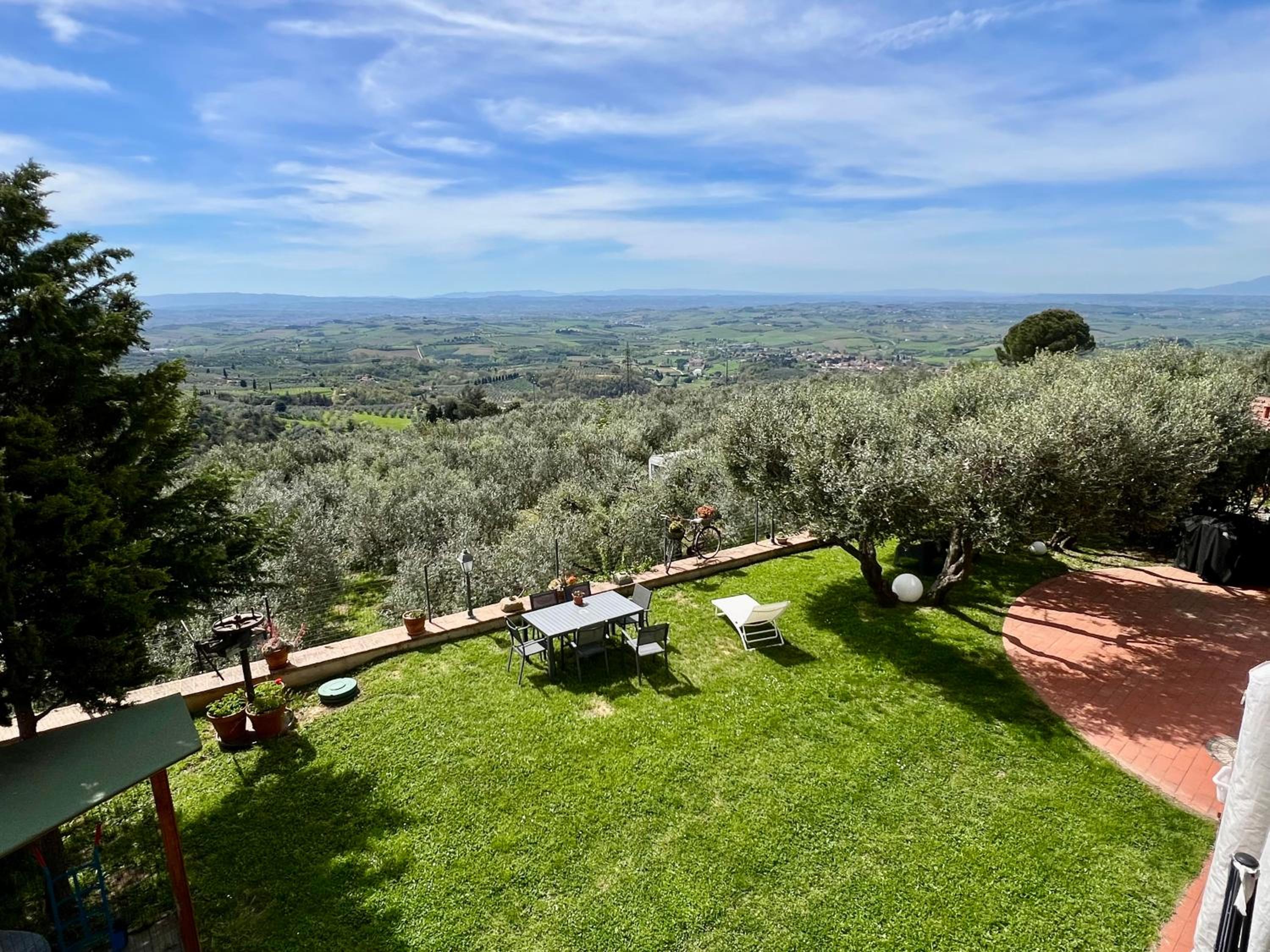 Casa della Noce view 3