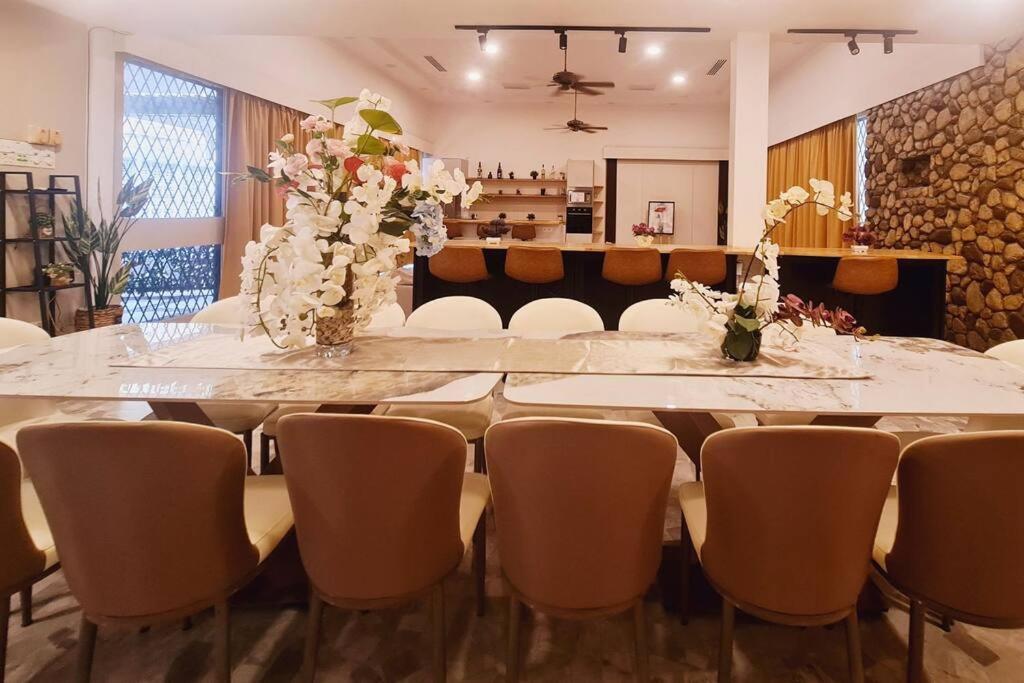 Bali Modern Style Villa up to 20pax in KL