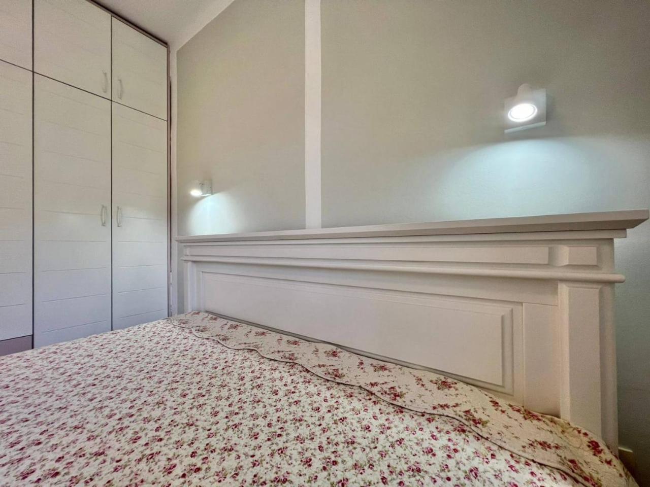 Melanie- City Centre Apartment photo 2