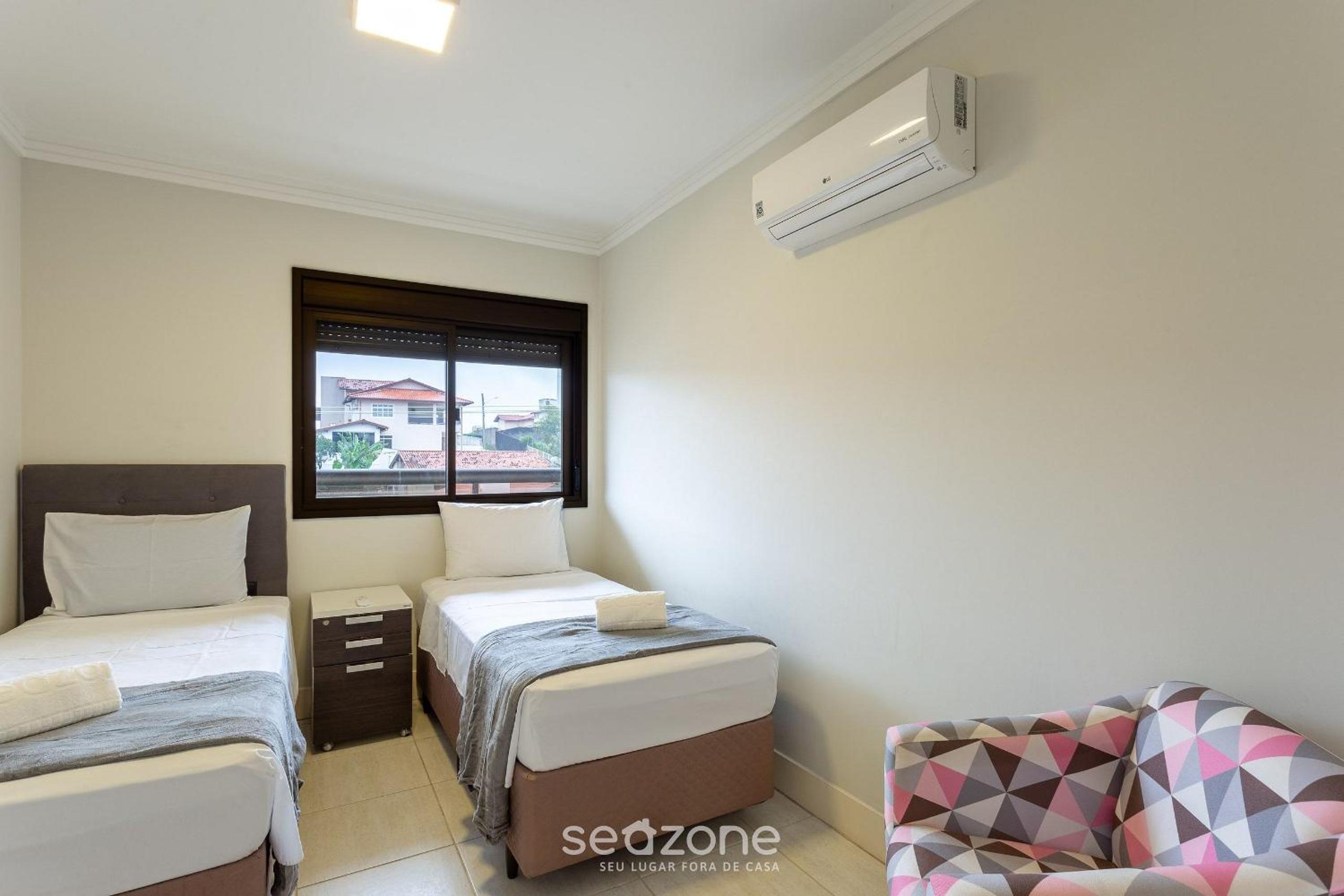Aparts in a building w/ pool, 300 meters fr/ Ingleses Beach - ROHs