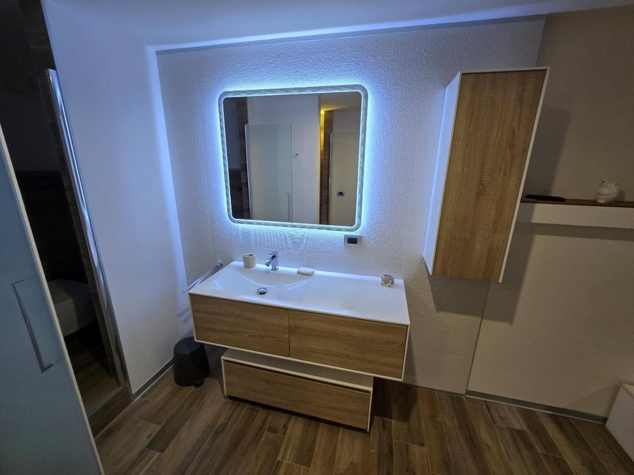 B&B White con Parcheggio Privato
