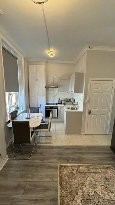 Modern 2-Bedroom Apartment-Dublin City