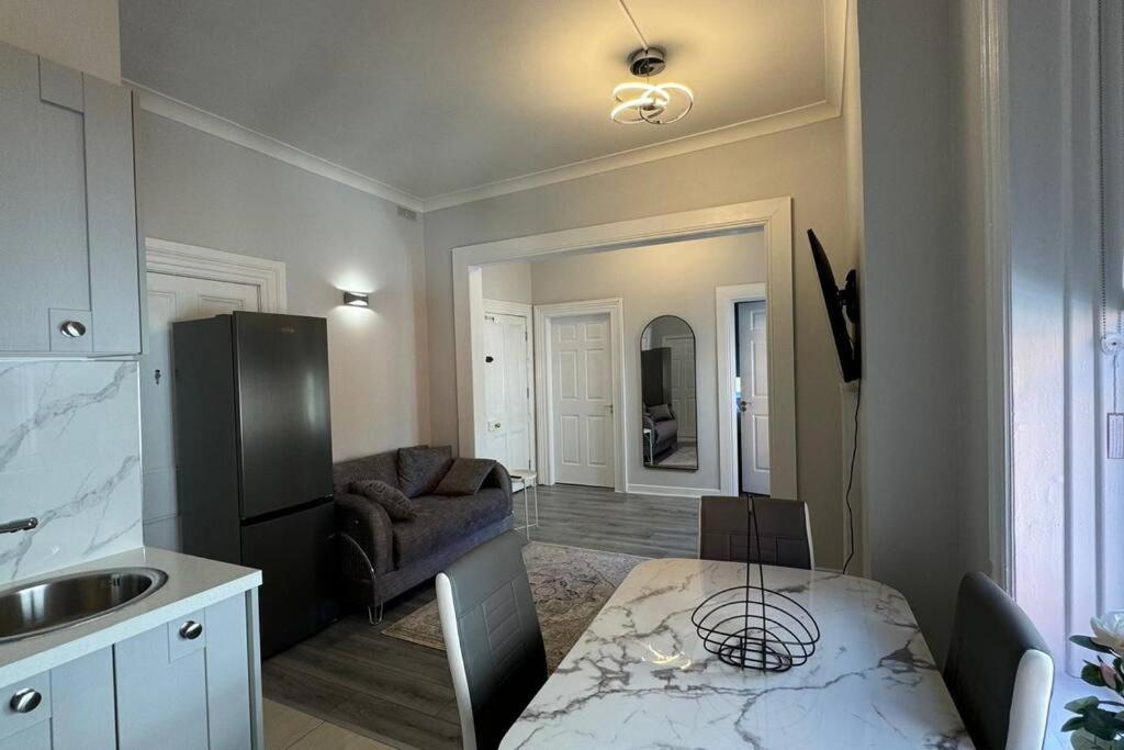 Modern 2-Bedroom Apartment-Dublin City