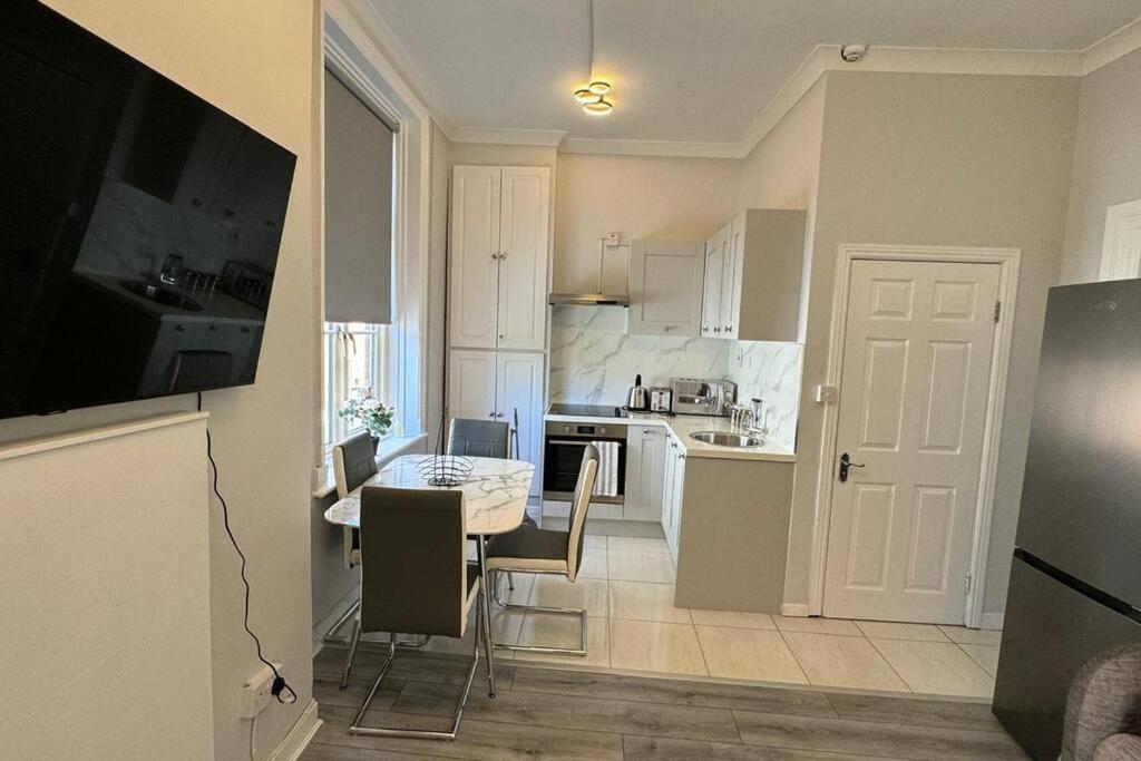 Modern 2-Bedroom Apartment-Dublin City