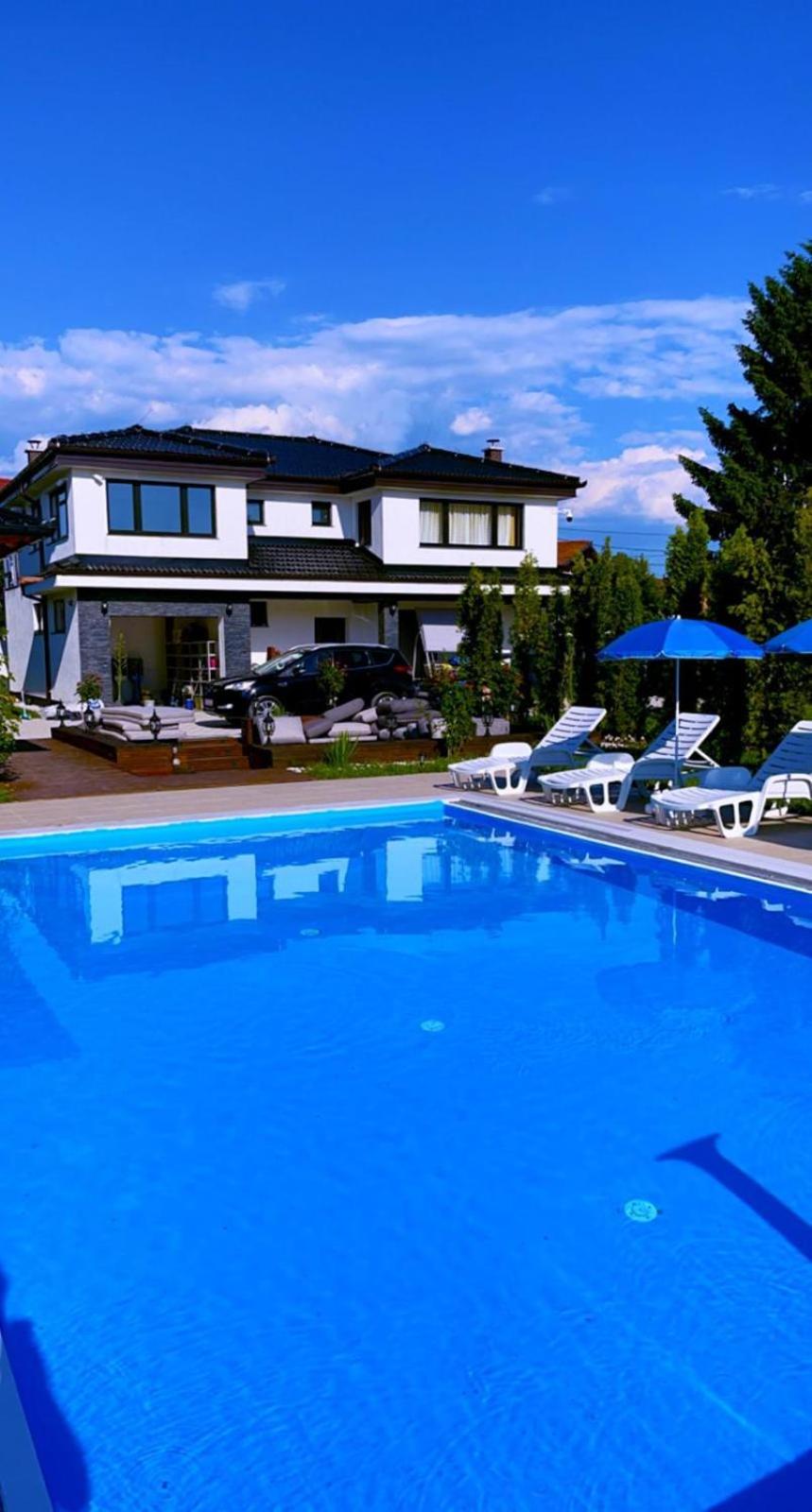Villa Otes