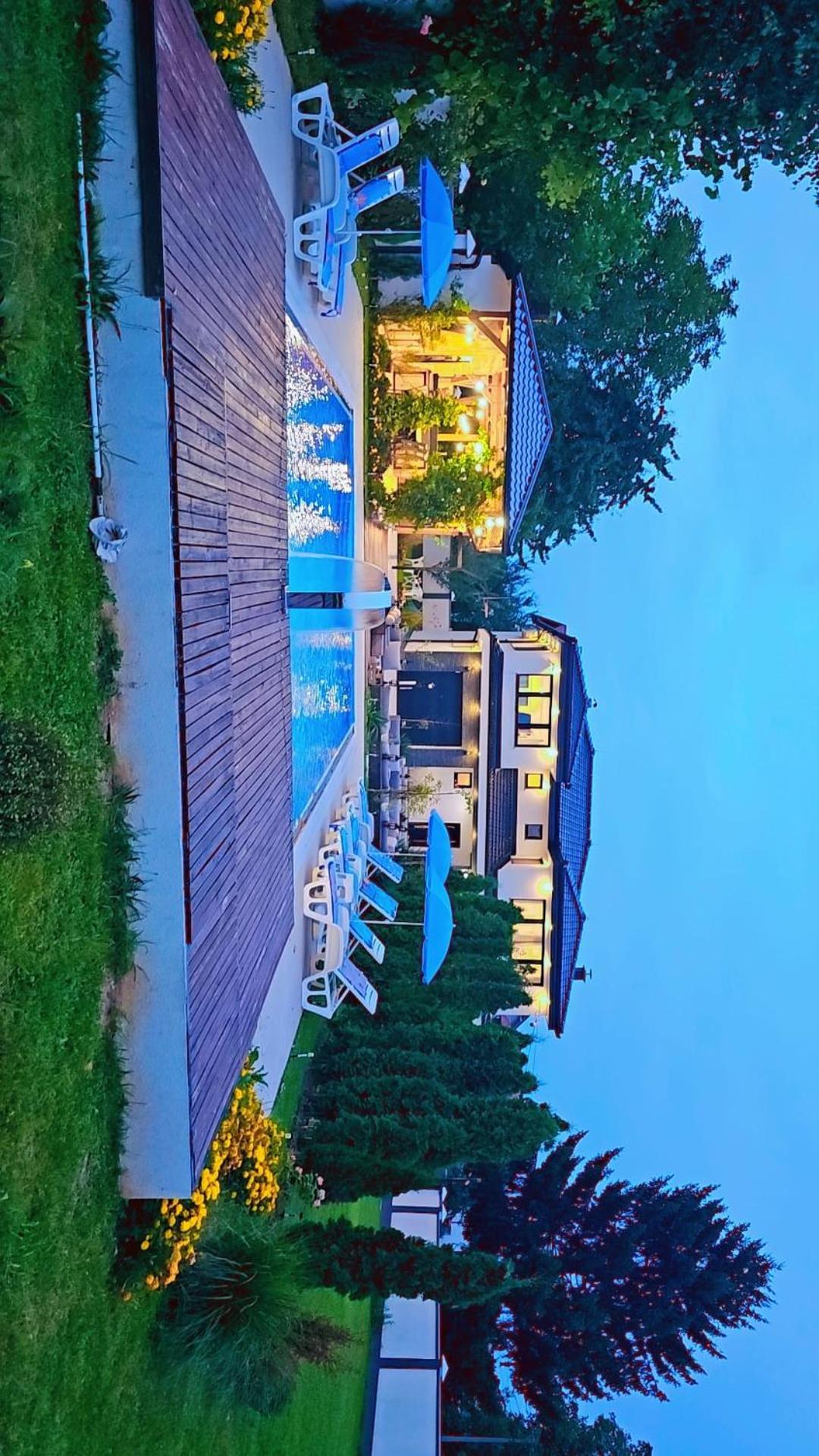 Villa Otes