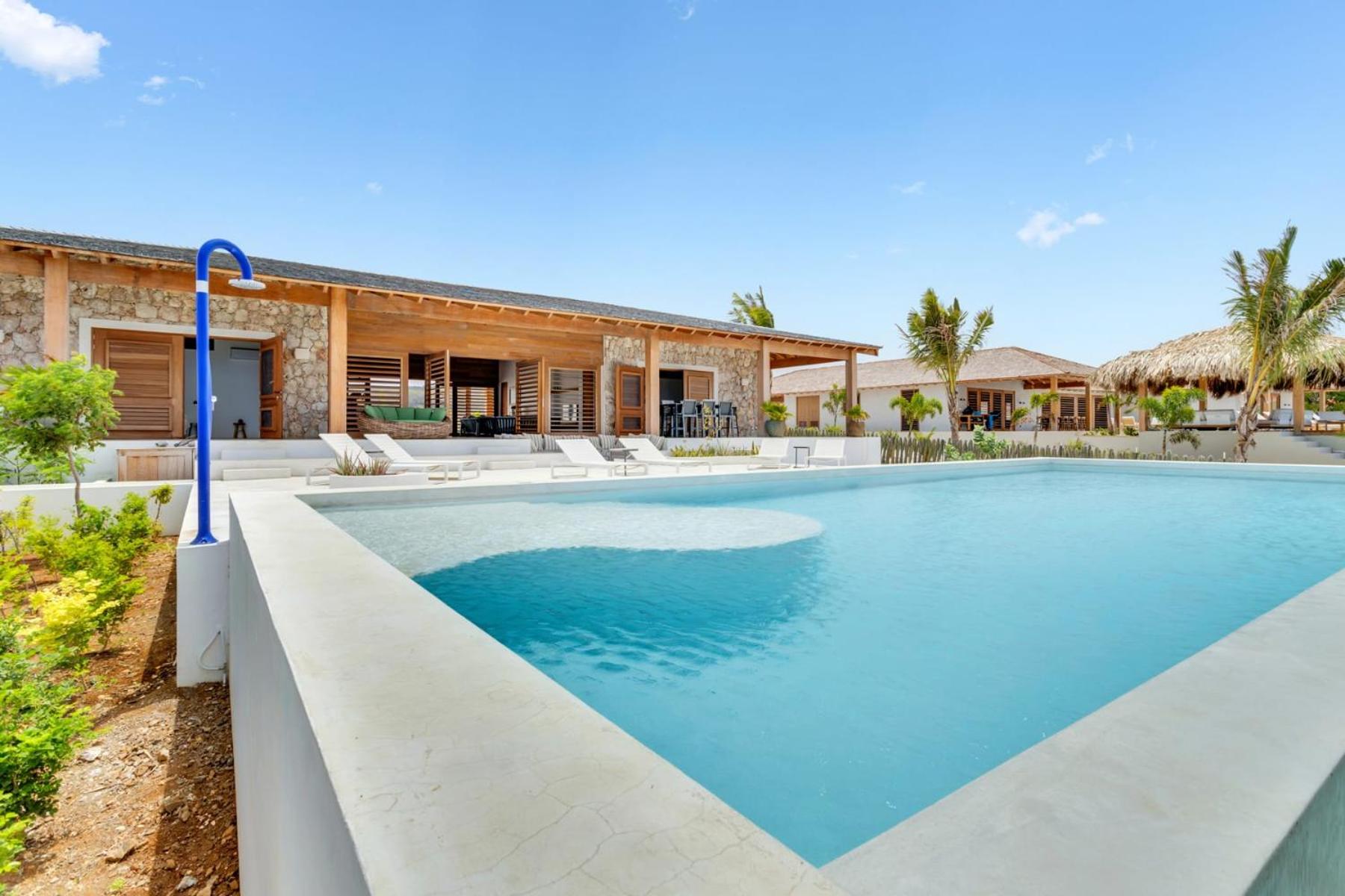 Villa Kas Très on the sea