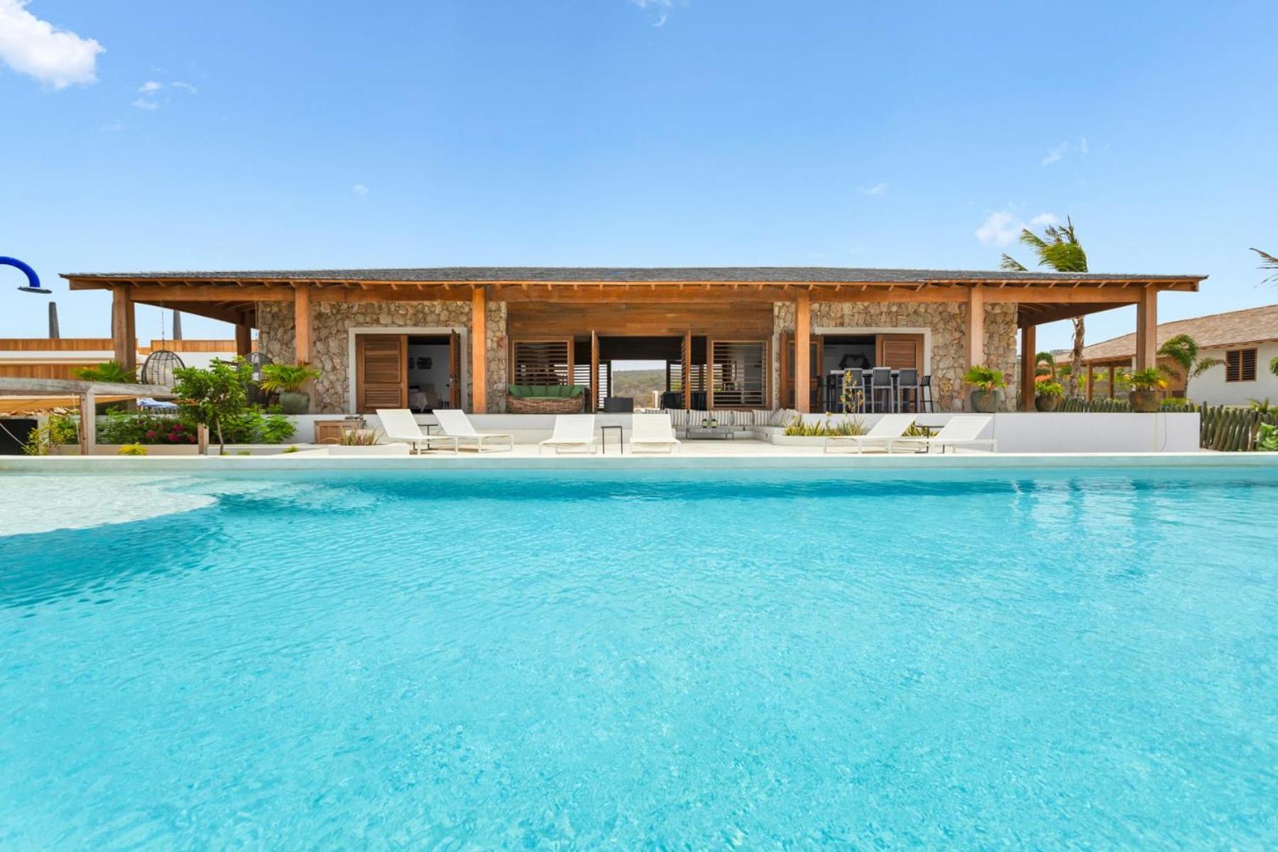 Villa Kas Très on the sea