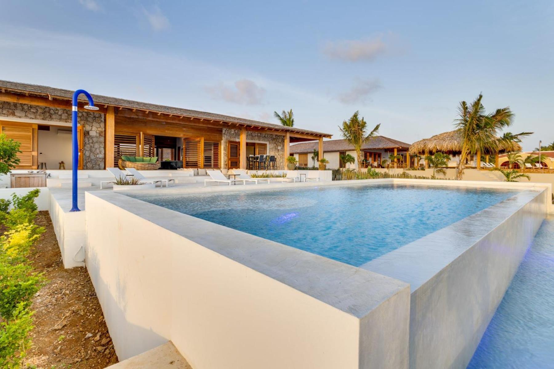 Villa Kas Très on the sea