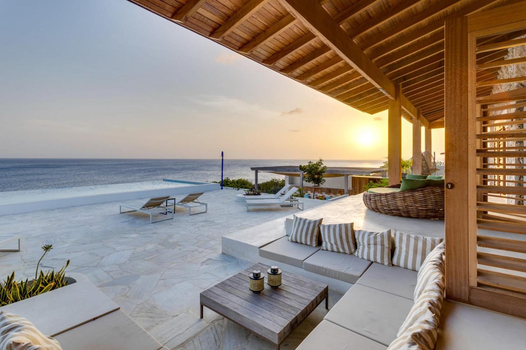 Villa Kas Très on the sea