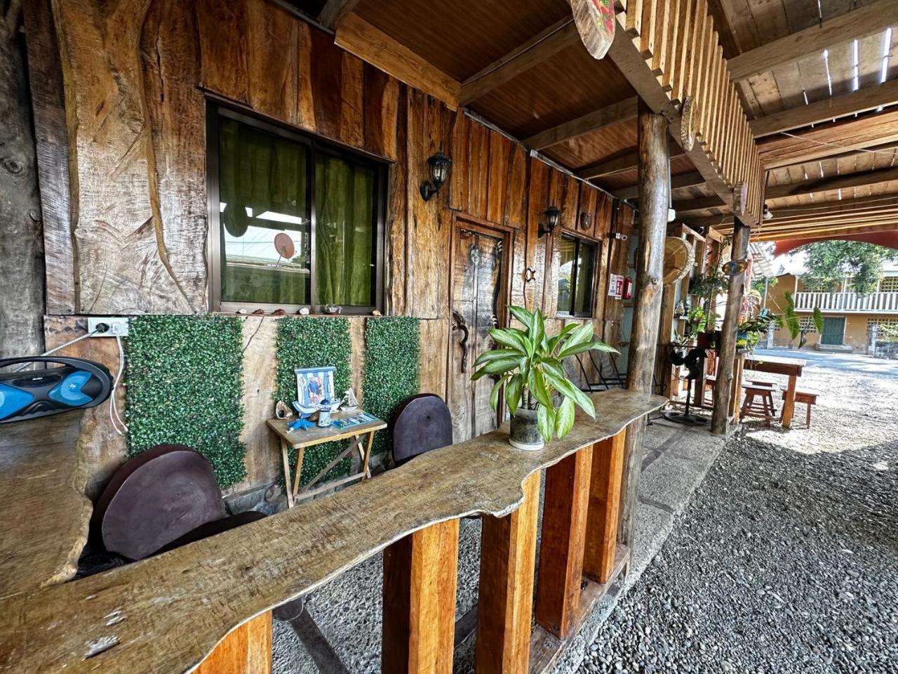 Hostel Rústico MarAbi