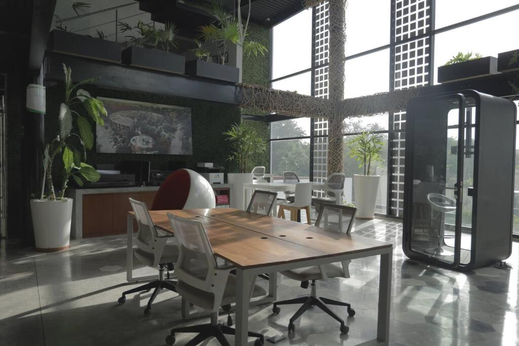 meeting & event spaces