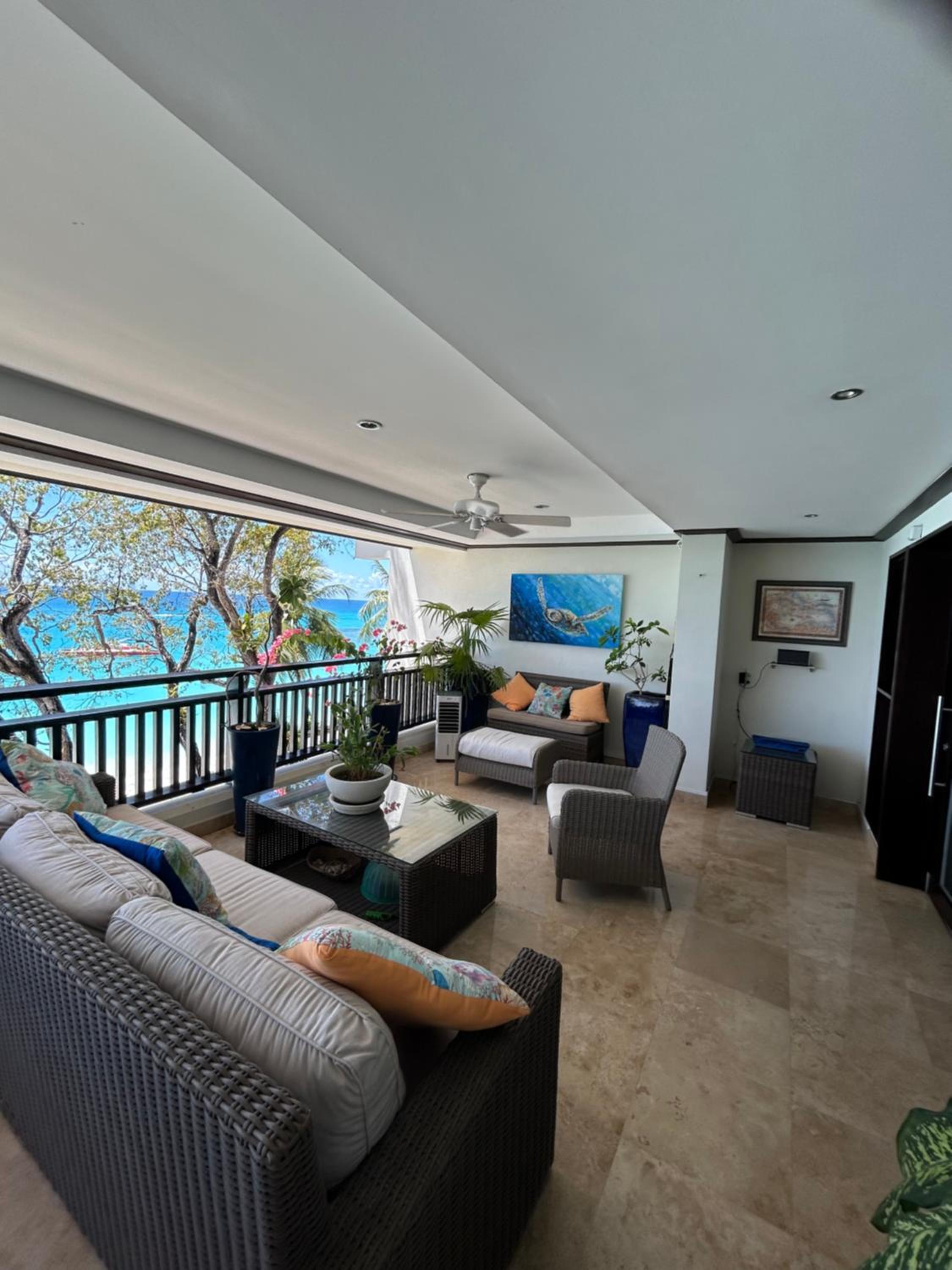 Coral Cove 10 Luxury Beachfront Condo