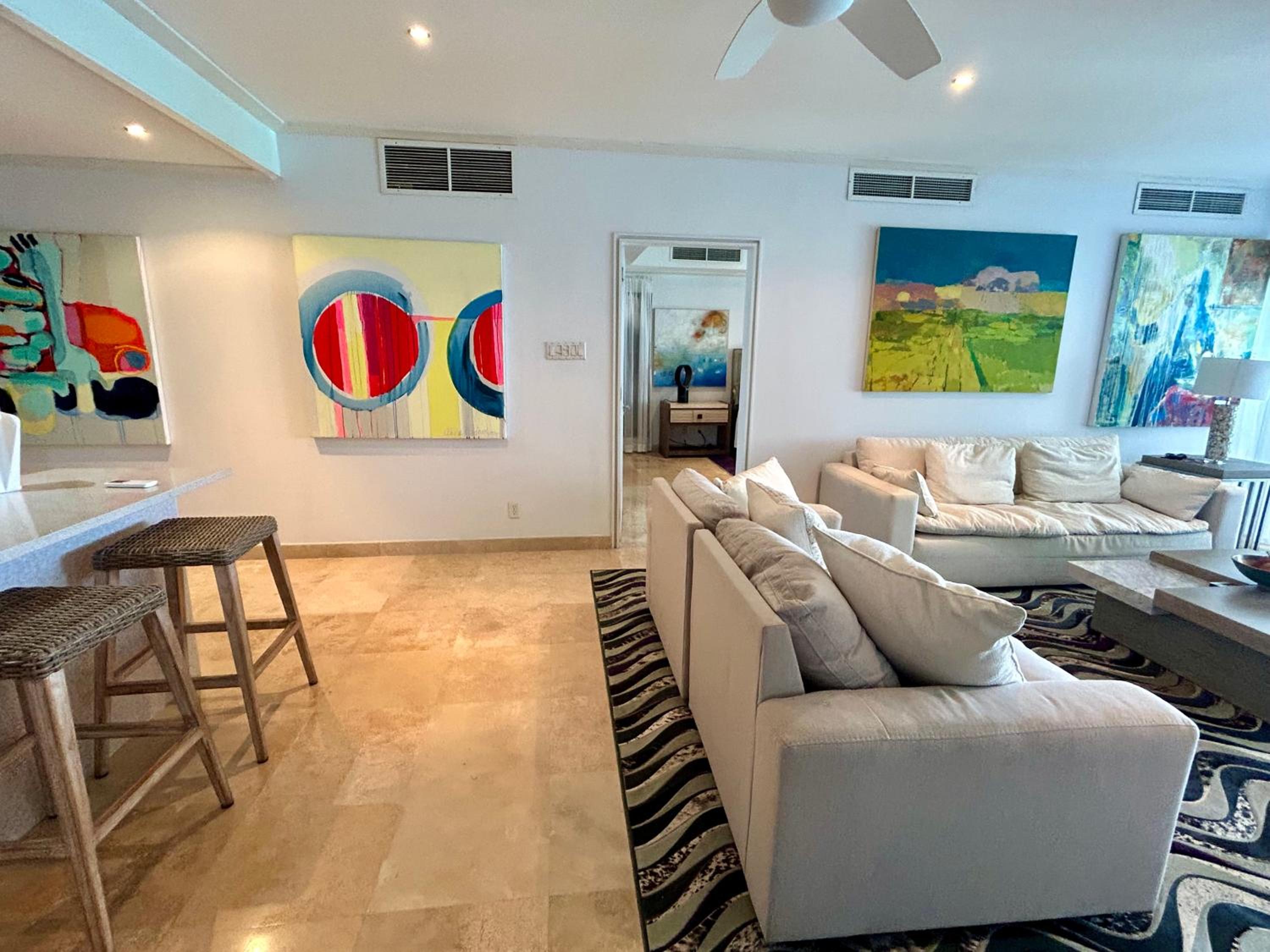 Coral Cove 10 Luxury Beachfront Condo