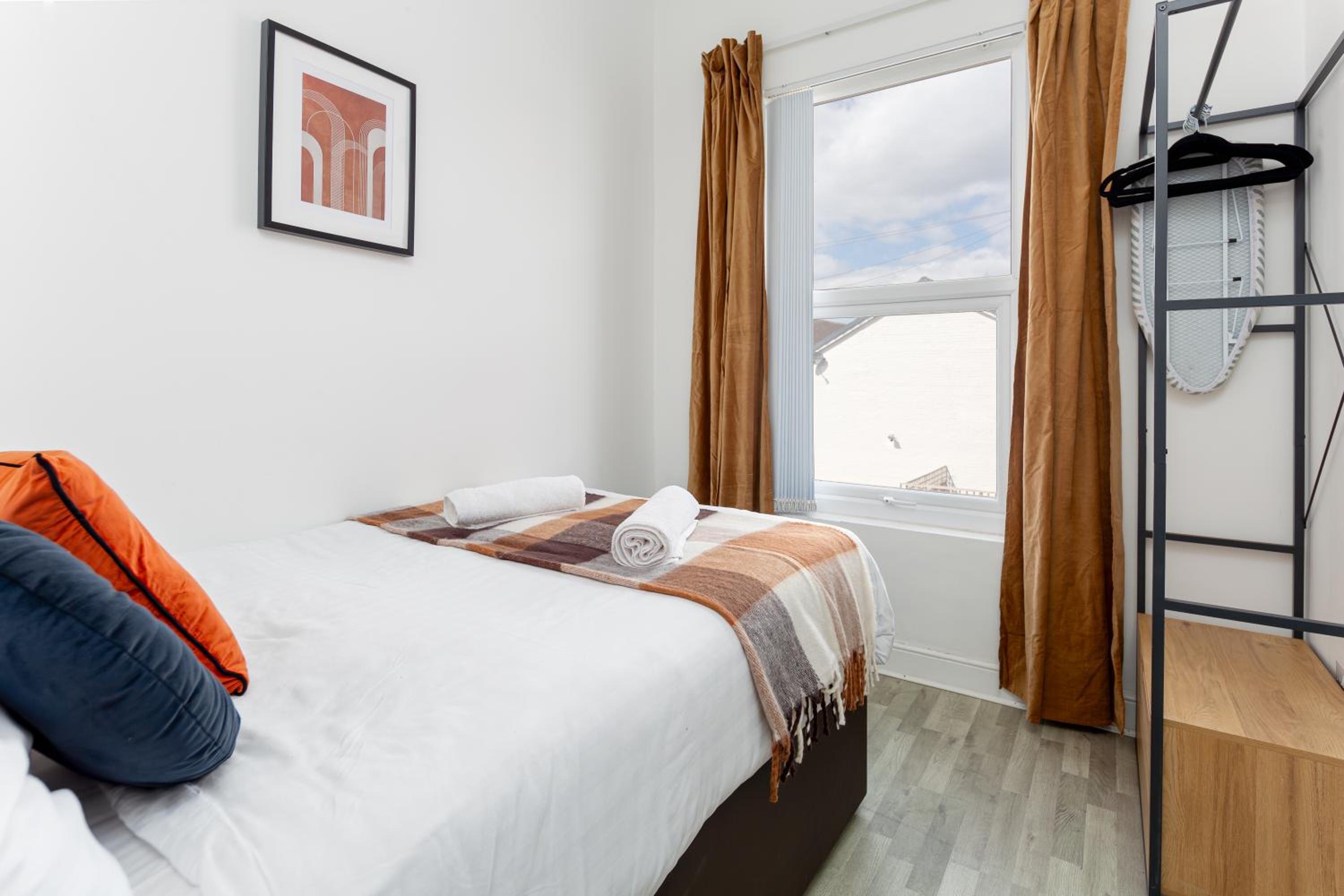 Edge Grove Retreat - Air Host & Stay