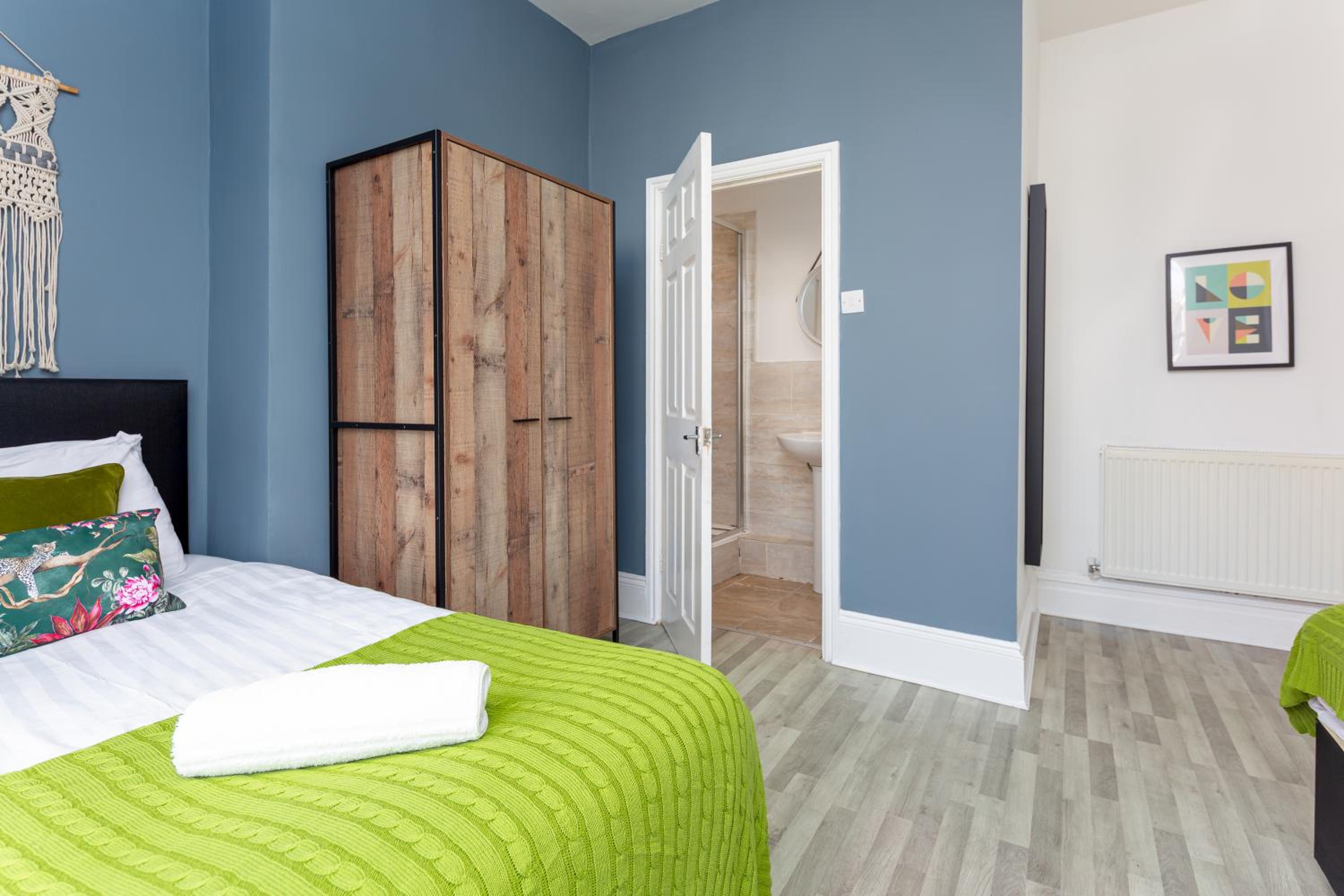 Edge Grove Retreat - Air Host & Stay