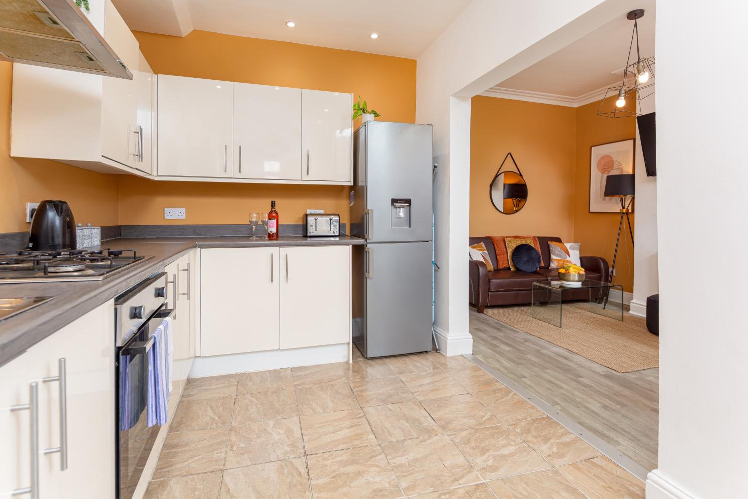 Edge Grove Retreat - Air Host & Stay
