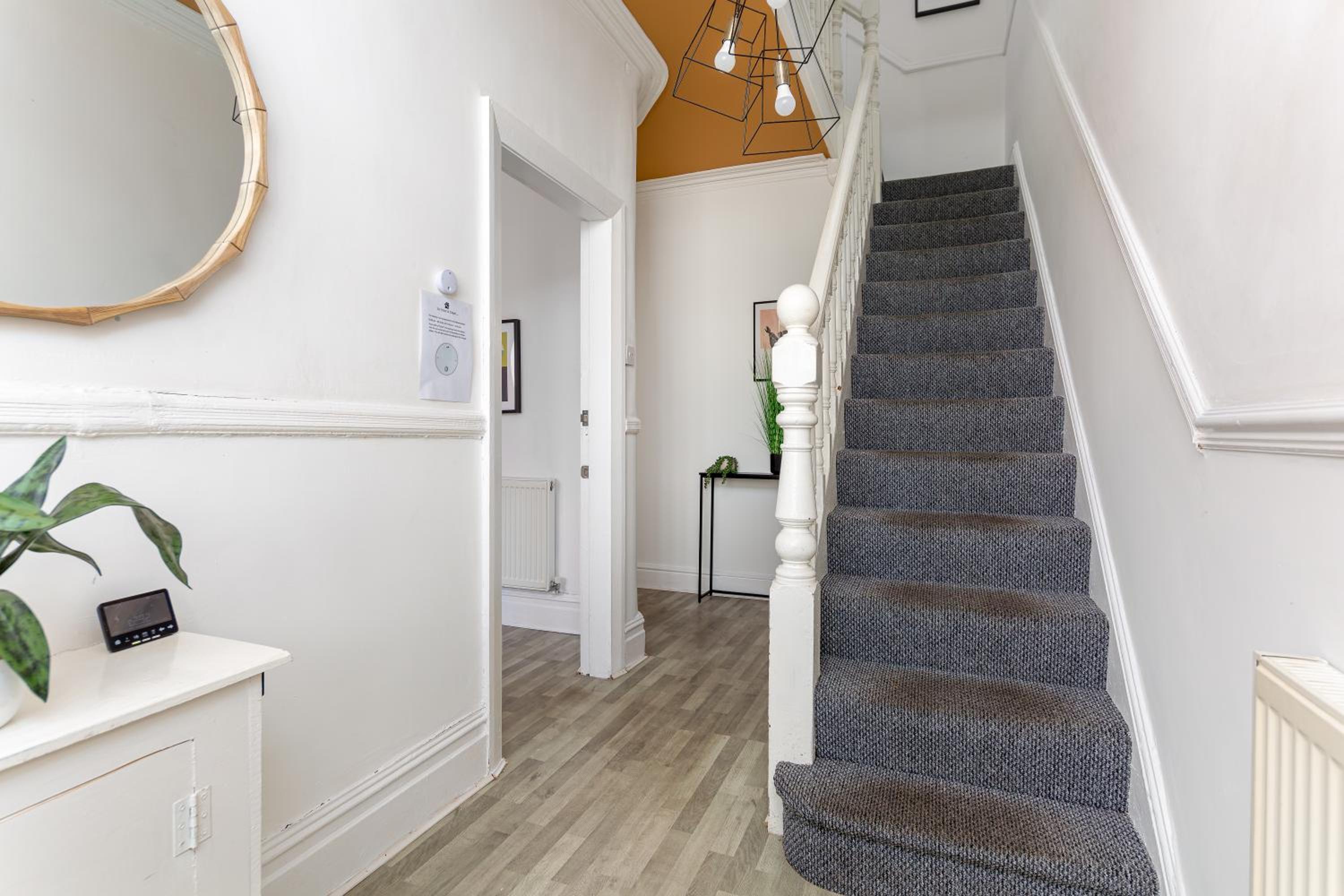 Edge Grove Retreat - Air Host & Stay