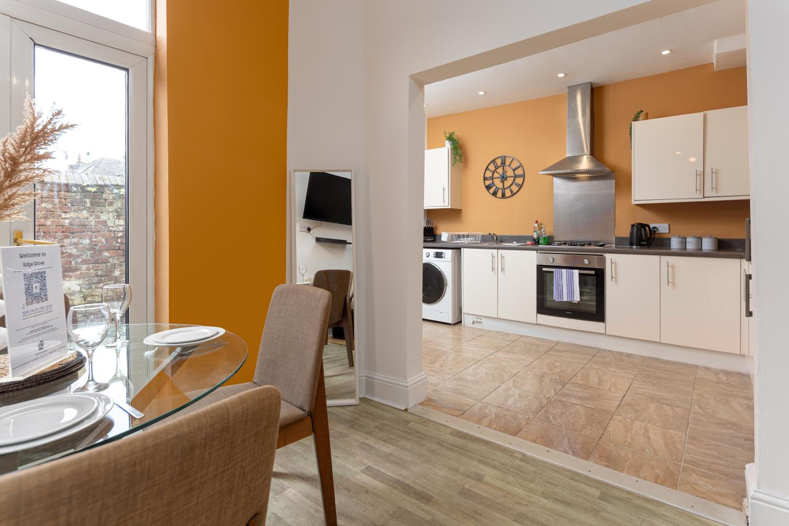 Edge Grove Retreat - Air Host & Stay
