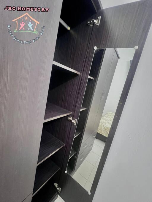 JRC Homestay DT21- (Desa Tebrau)