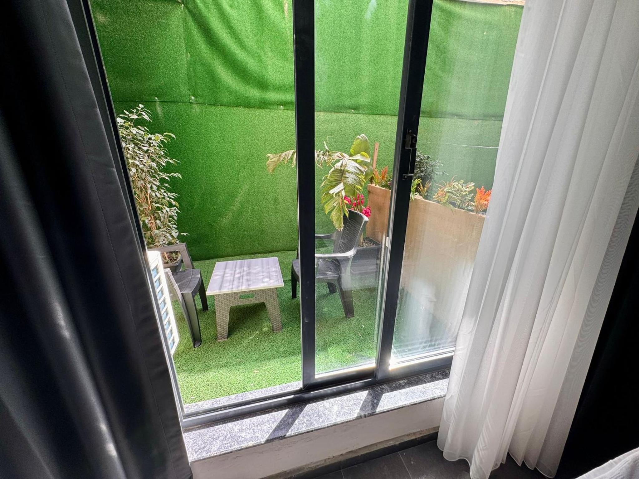 Wolf Of The City Otel - Image 69