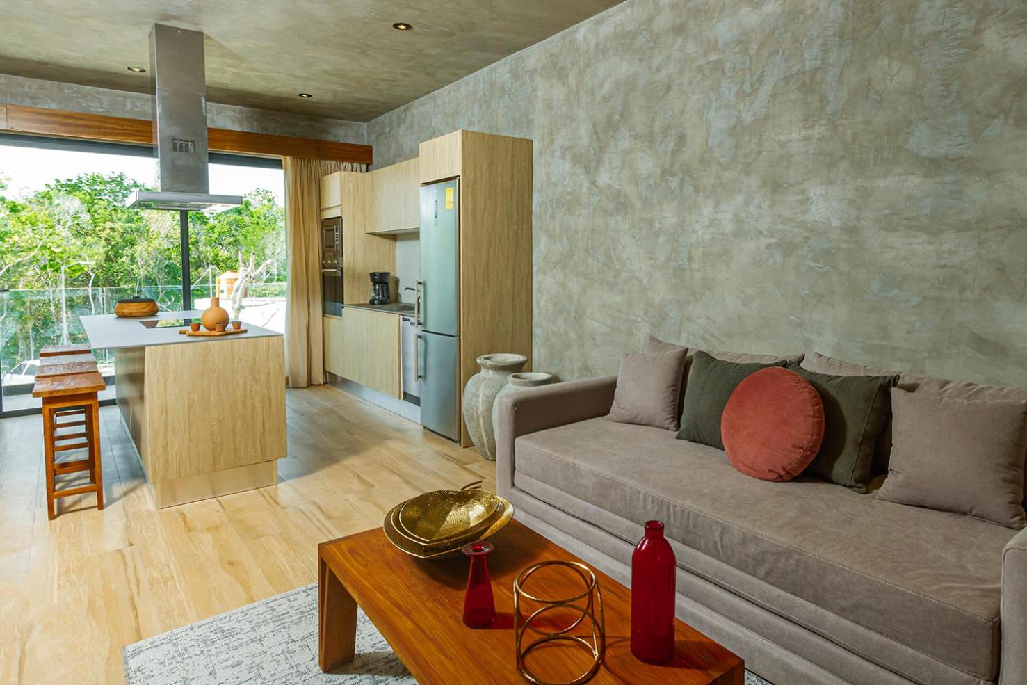 Sunny, Spacious & Amazing Amenities