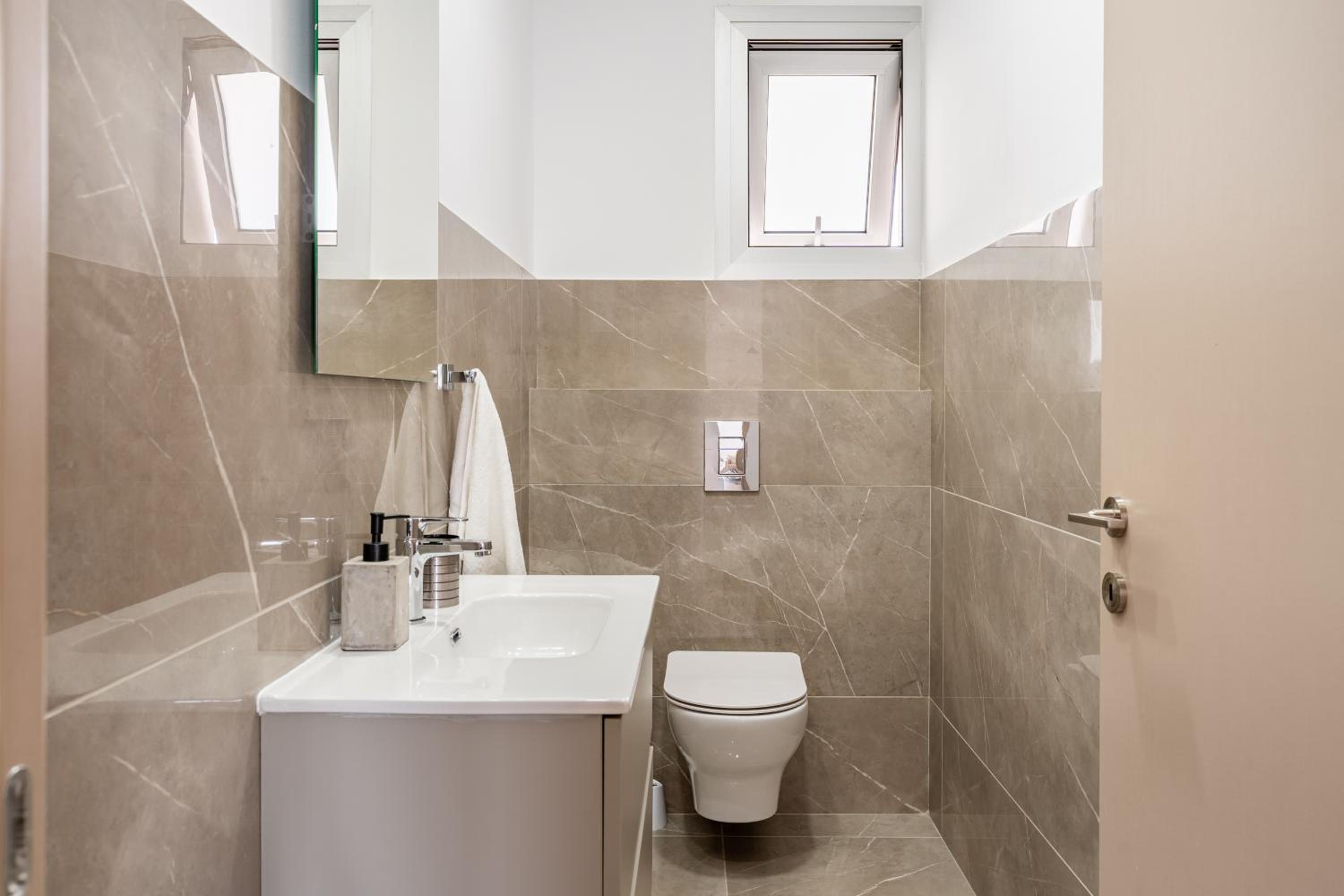 YAMAS Urban Living Platinum 77 Penthouse