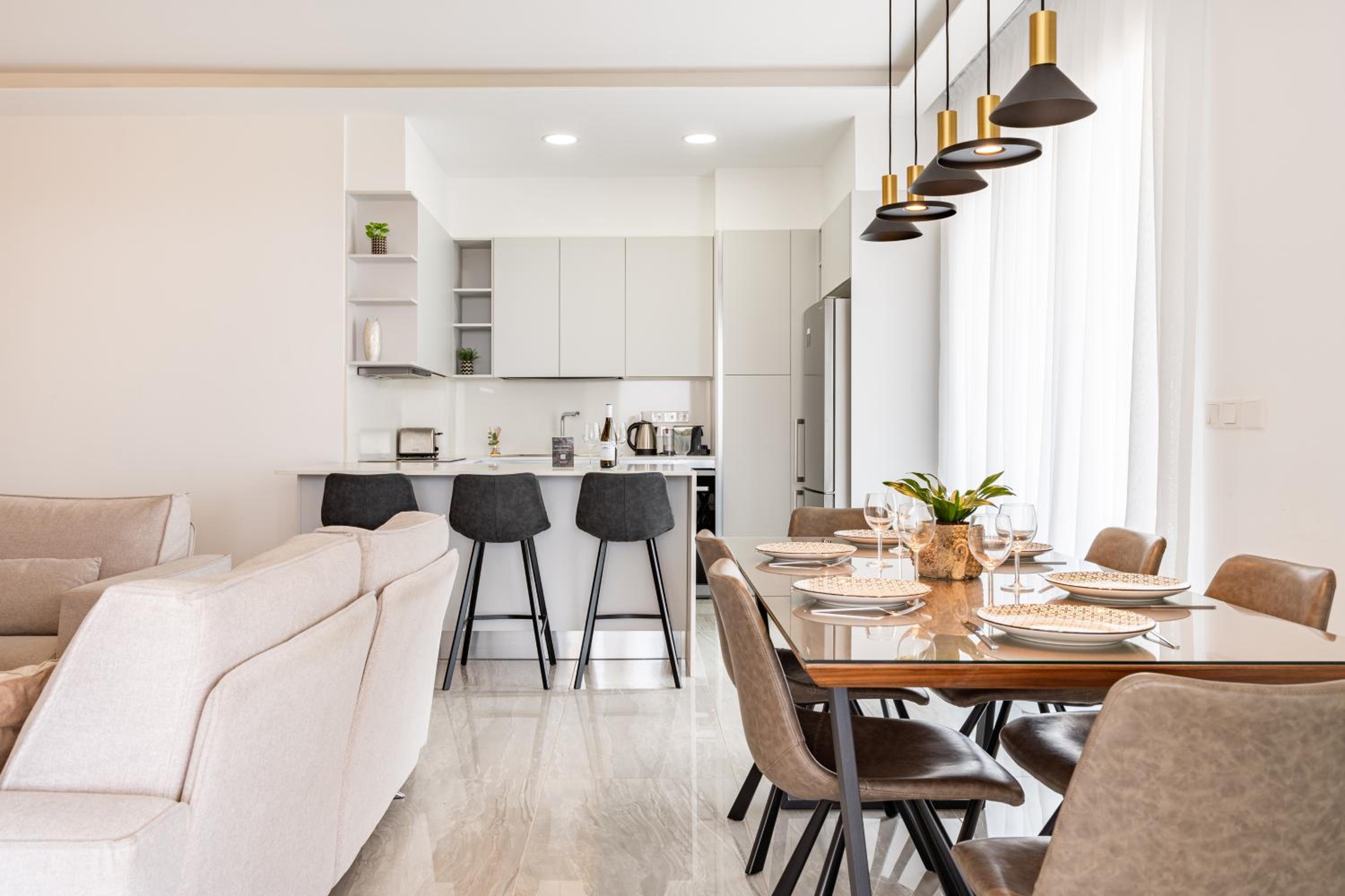 YAMAS Urban Living Platinum 77 Penthouse
